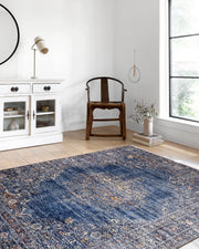 Mavi Madalyon Desenli Halı