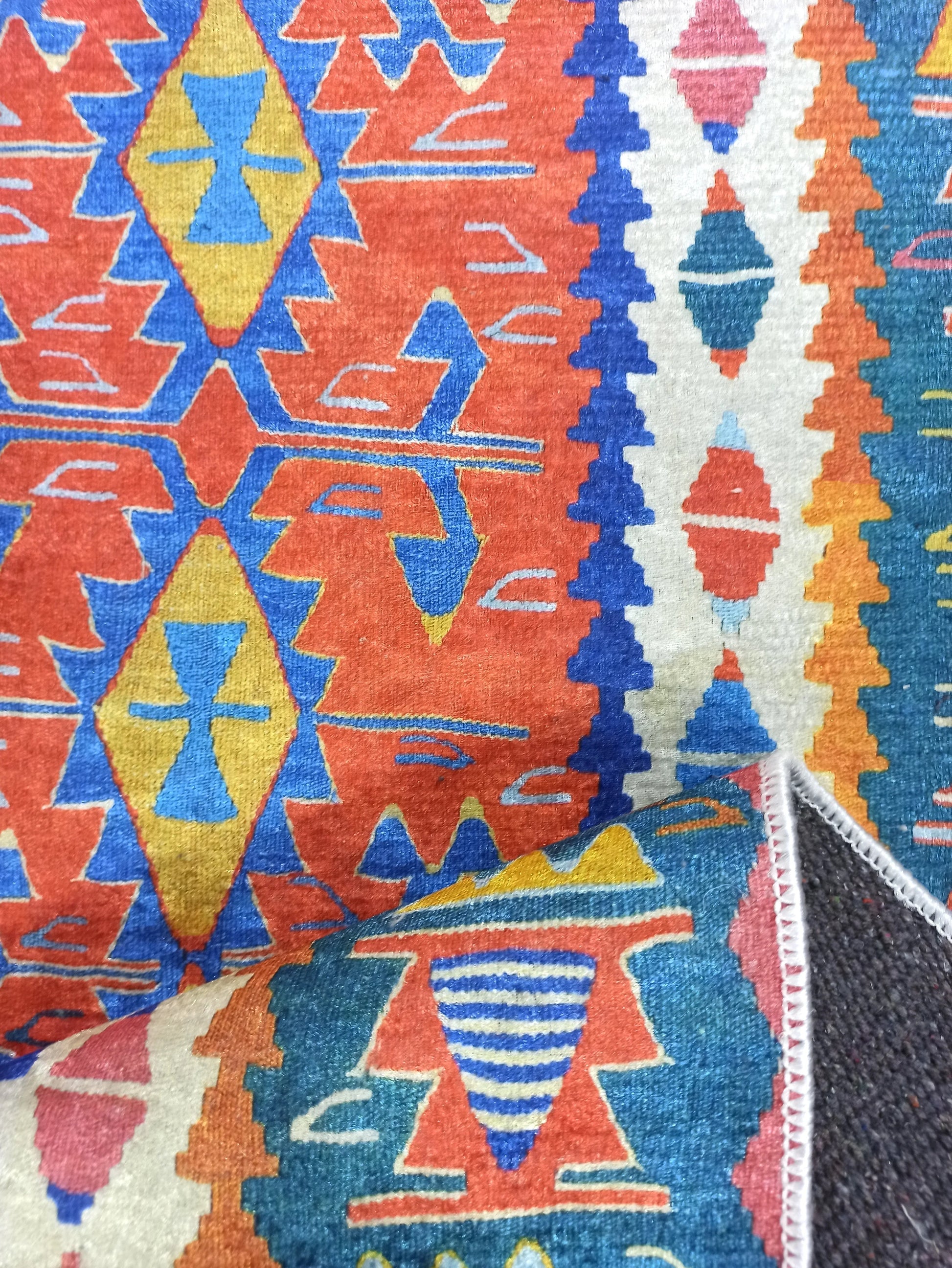 Kilim Tarzı Çok Renkli Modern Çizgili Halı