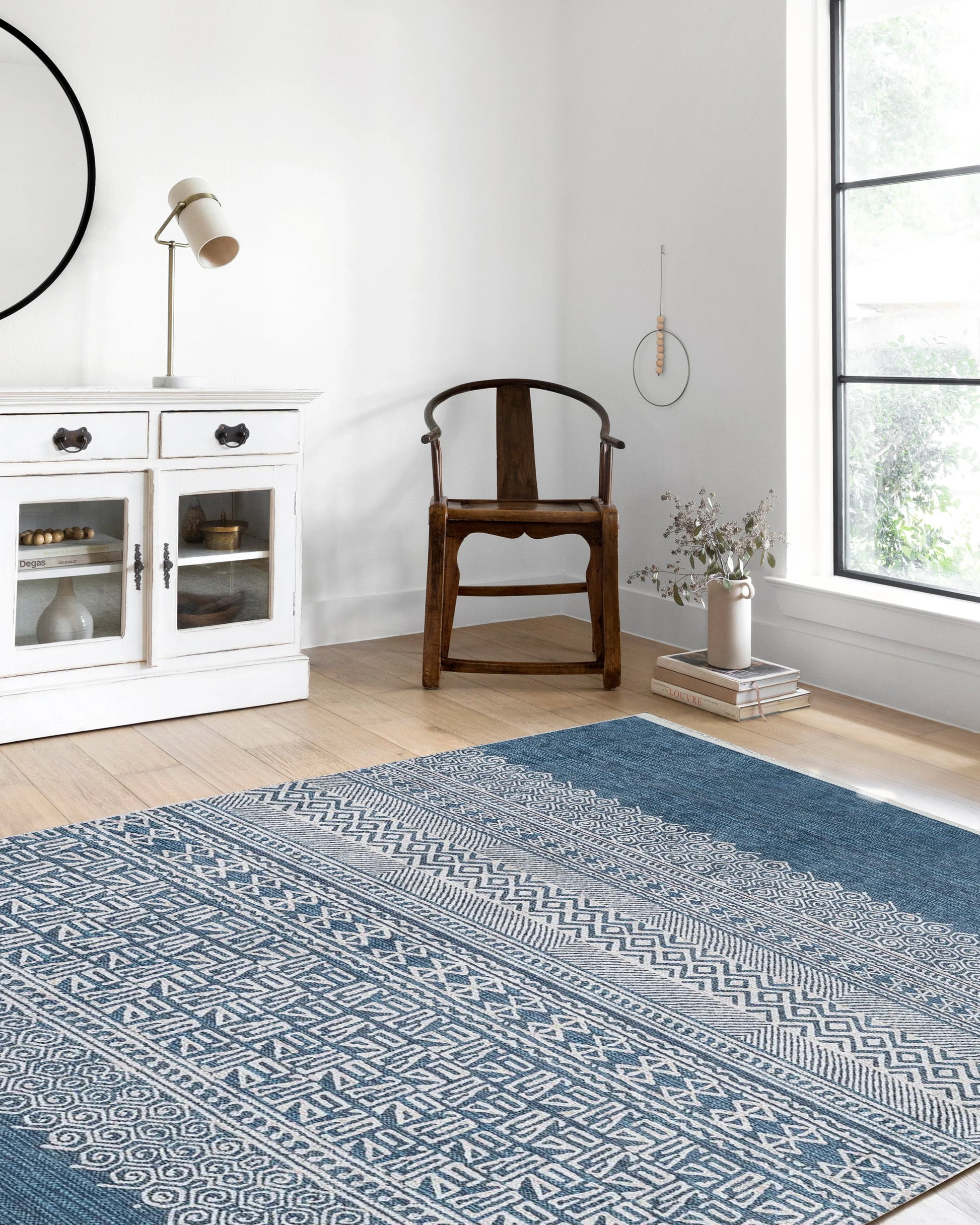 Mavi Etnik Desenli Anadolu Kilim Halı