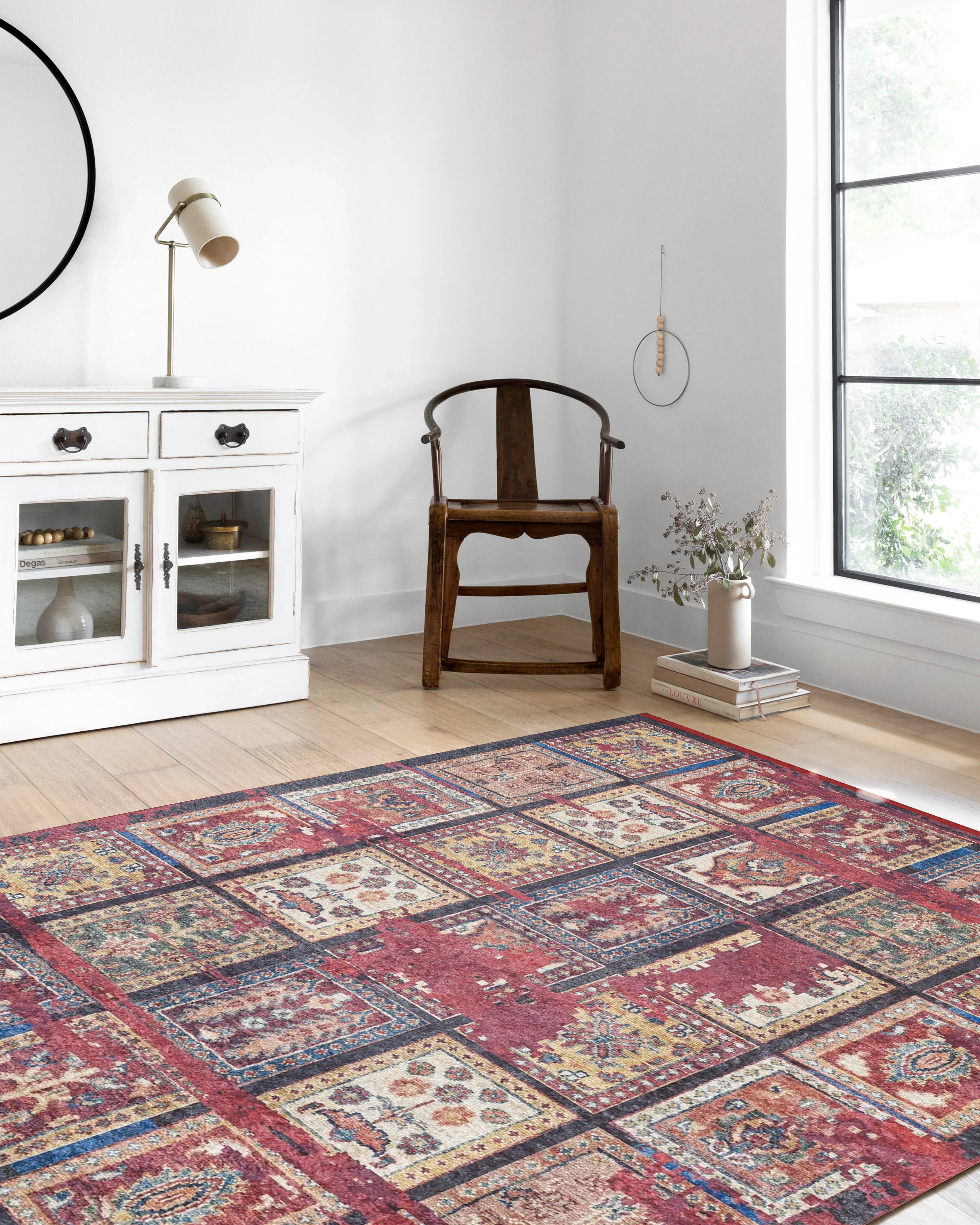 Antik Kırmızı Eskitme Desenli Halı