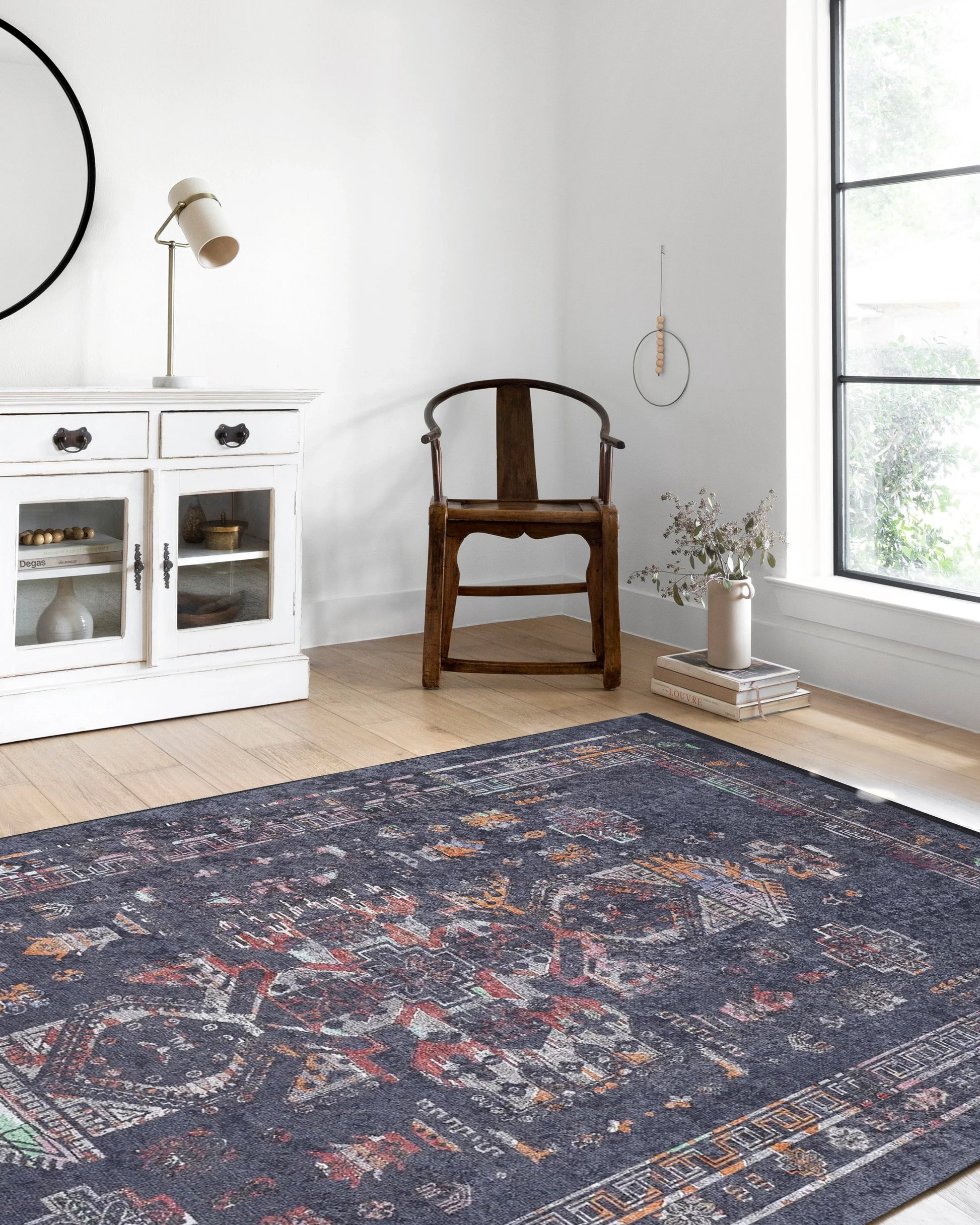 Etnik Desenli Siyah Koyu Gri Halı