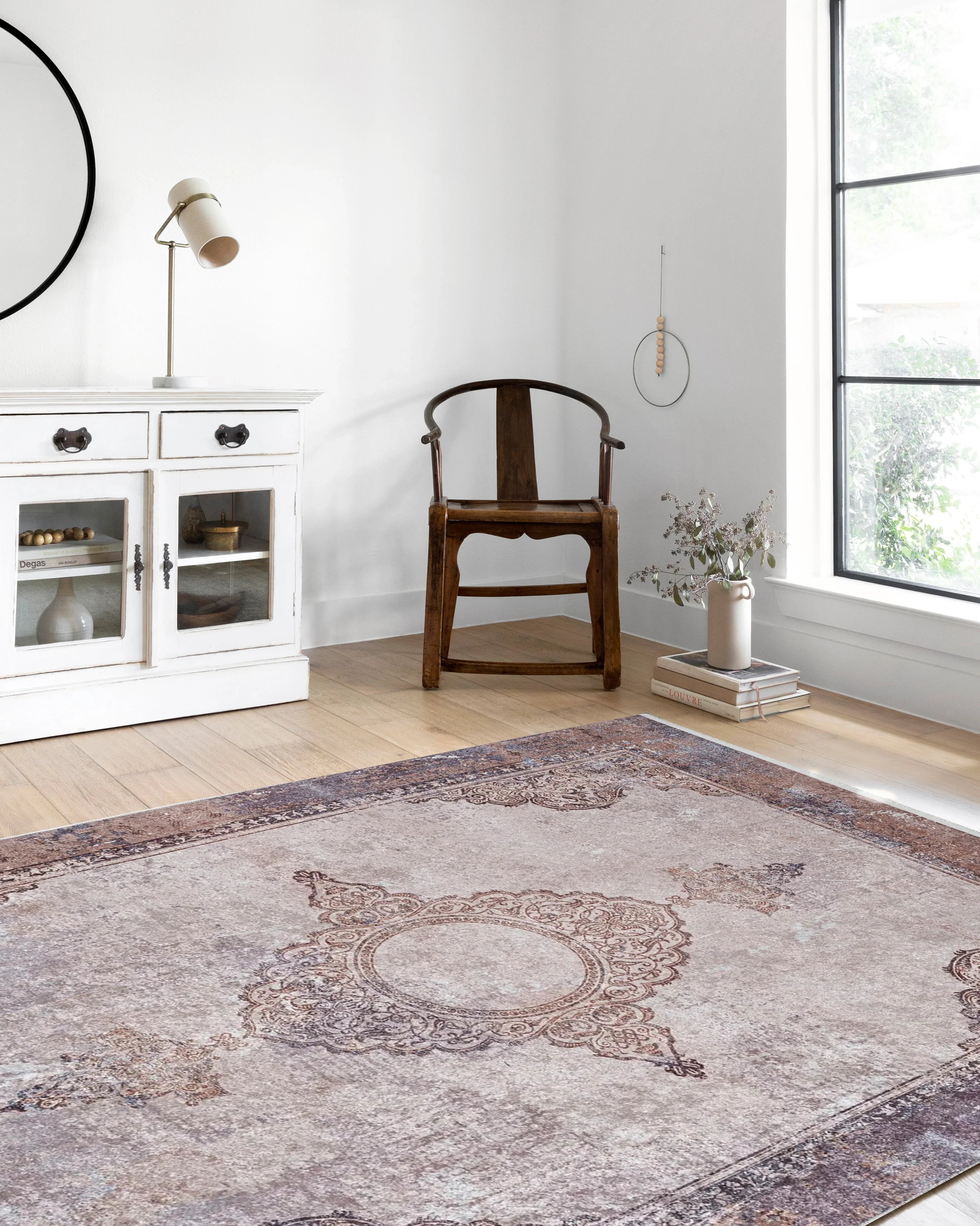 Soluk Pembe Krem Bej Geometrik Desenli Kilim Halı