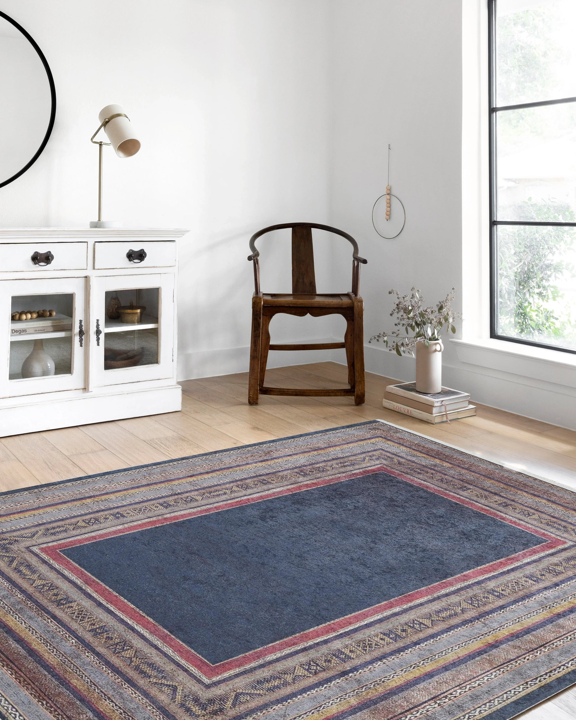 Geometrik Tasarımlı Çok Renkli Halı