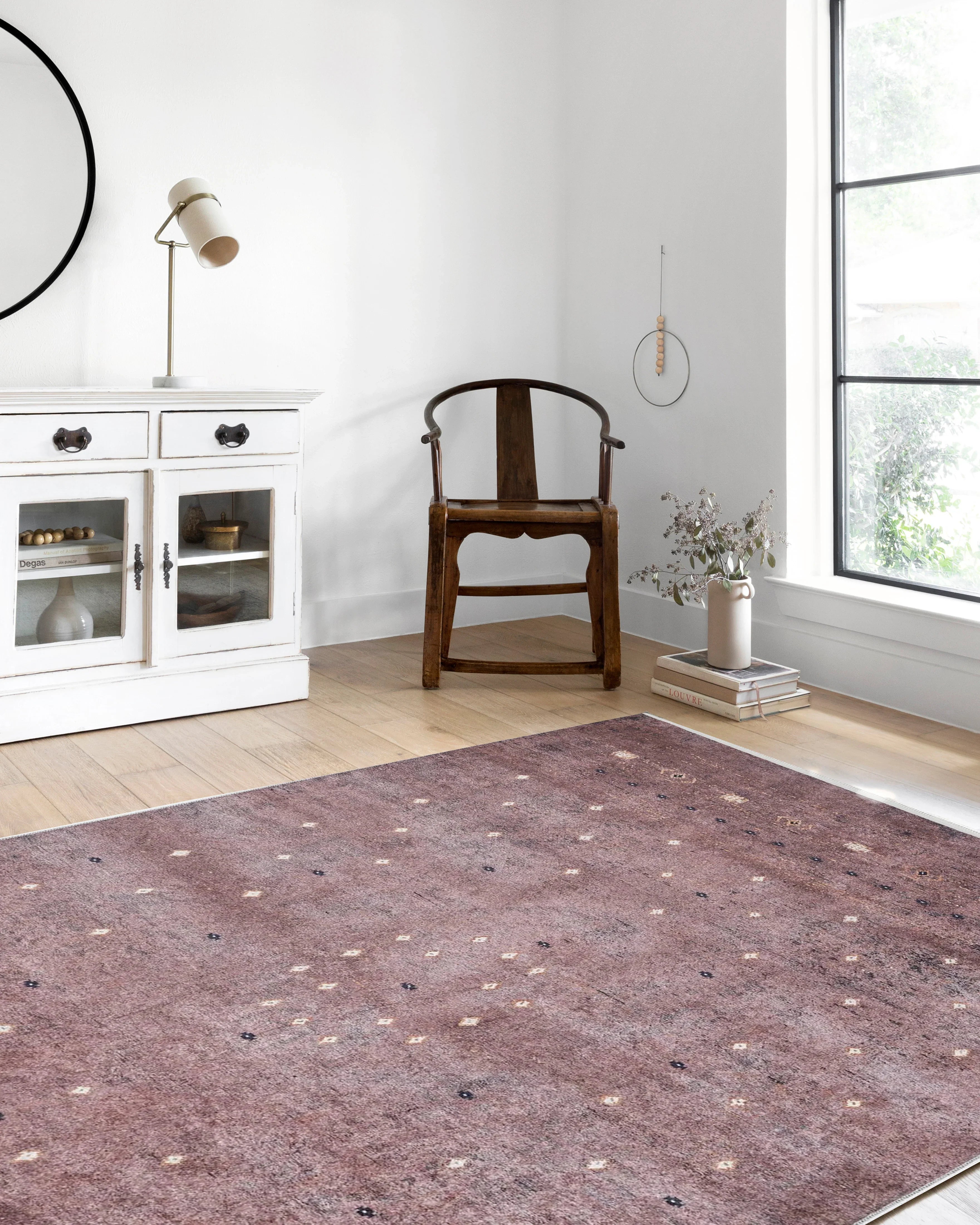 Kırmızı Kahverengi Uşak Desenli Kilim Halı