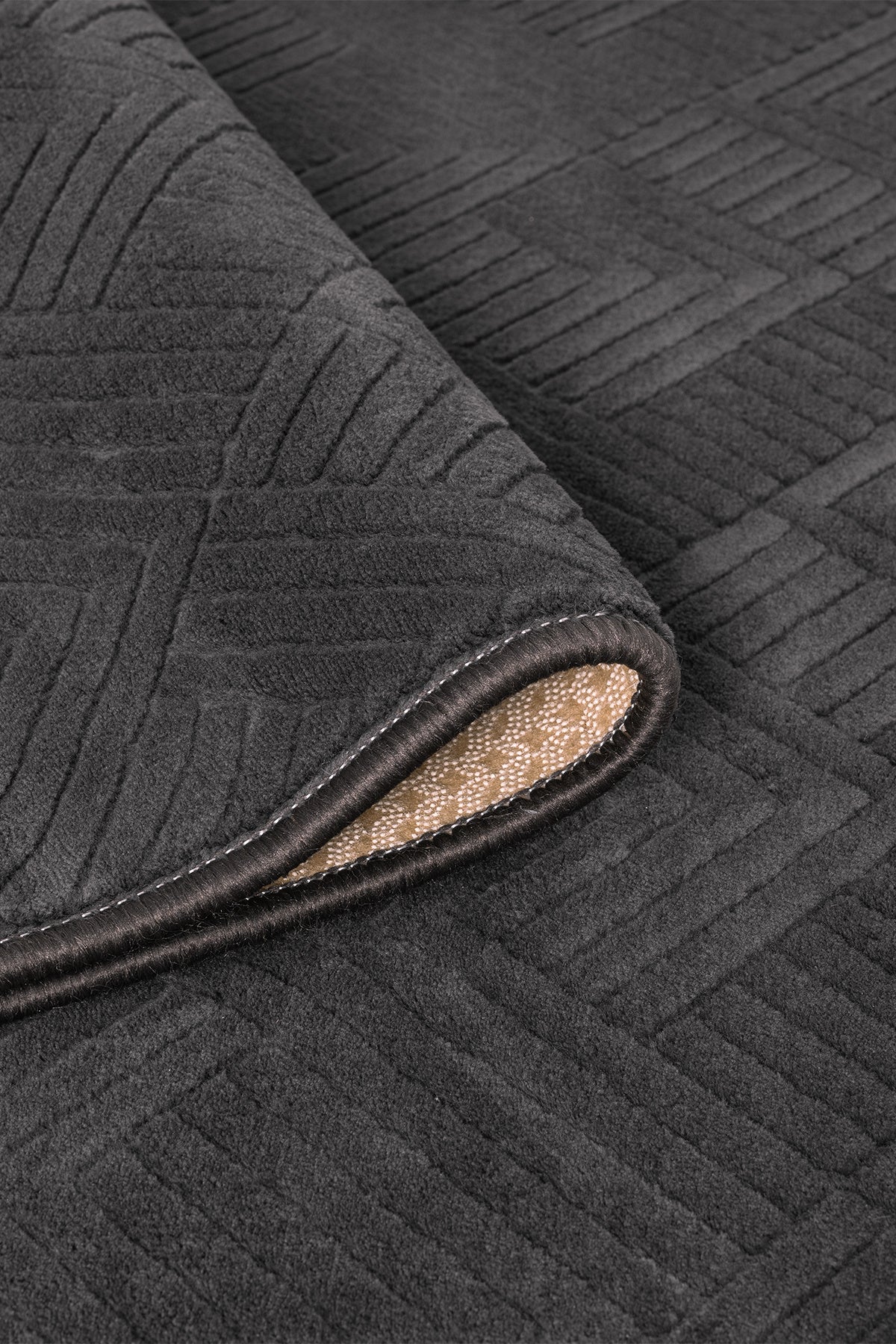 Antrasit Zikzak Chevron Elmas Desen Modern Halı