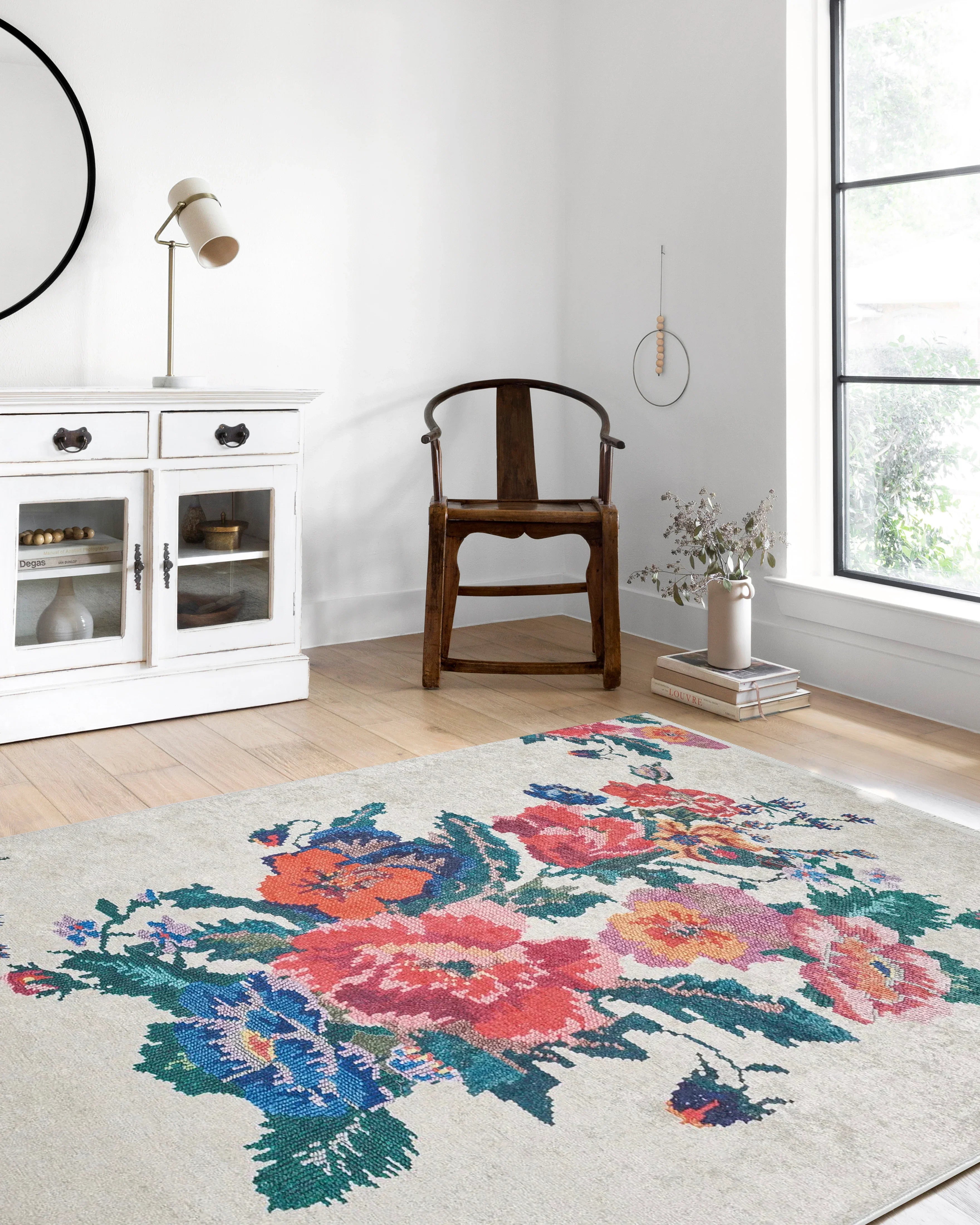 Karabağ Beyaz Çiçekli Dekoratif Halı