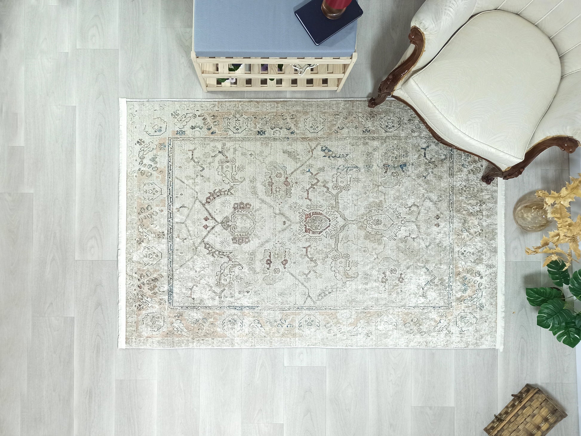 Uşak Doğal Bej Vintage Halı - Pera Halı