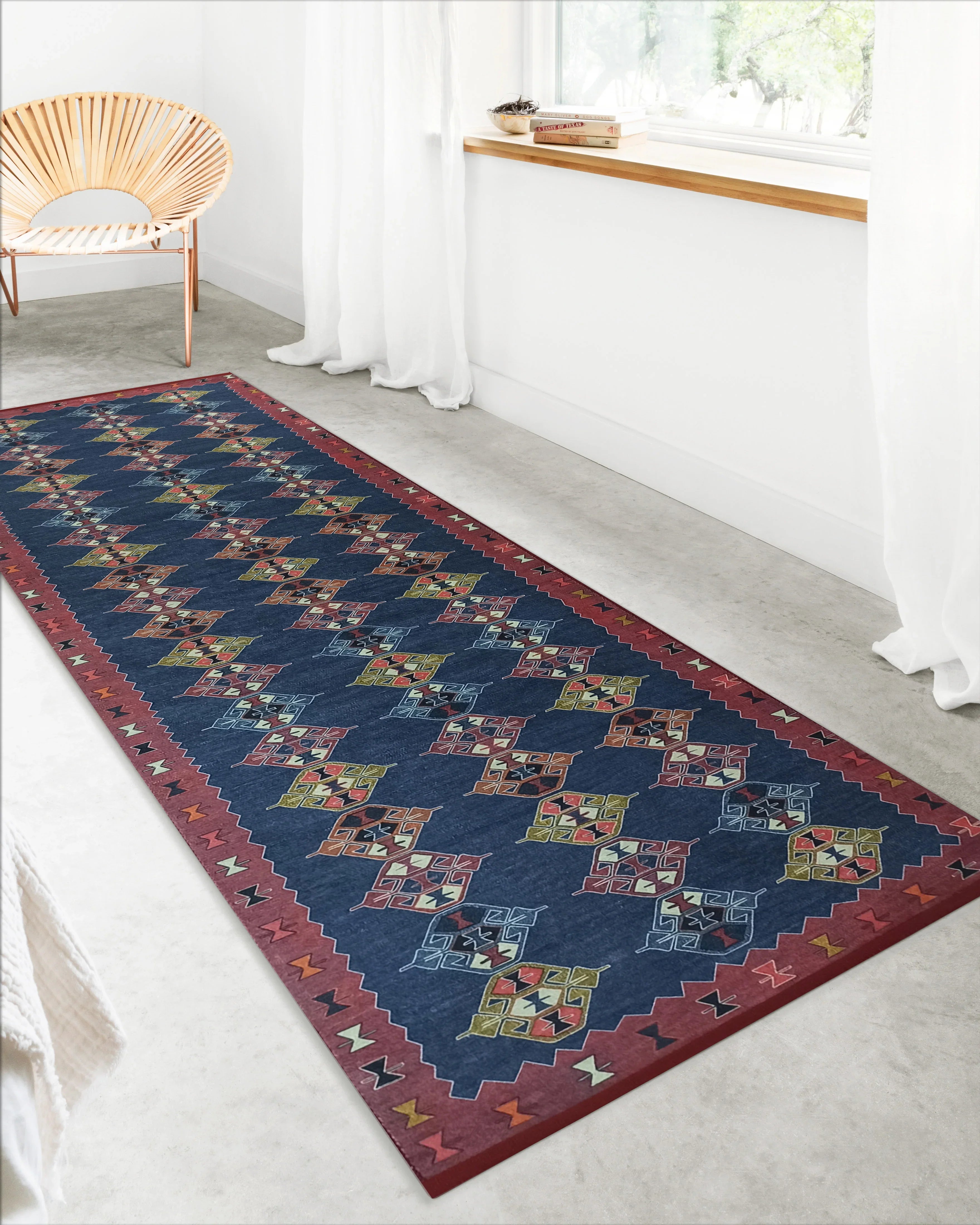 İran Etnik Desenli Mavi Kırmızı Halı