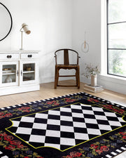 Karabağ Çiçek Desenli Geometrik Siyah Kırmızı Dekoratif Halı