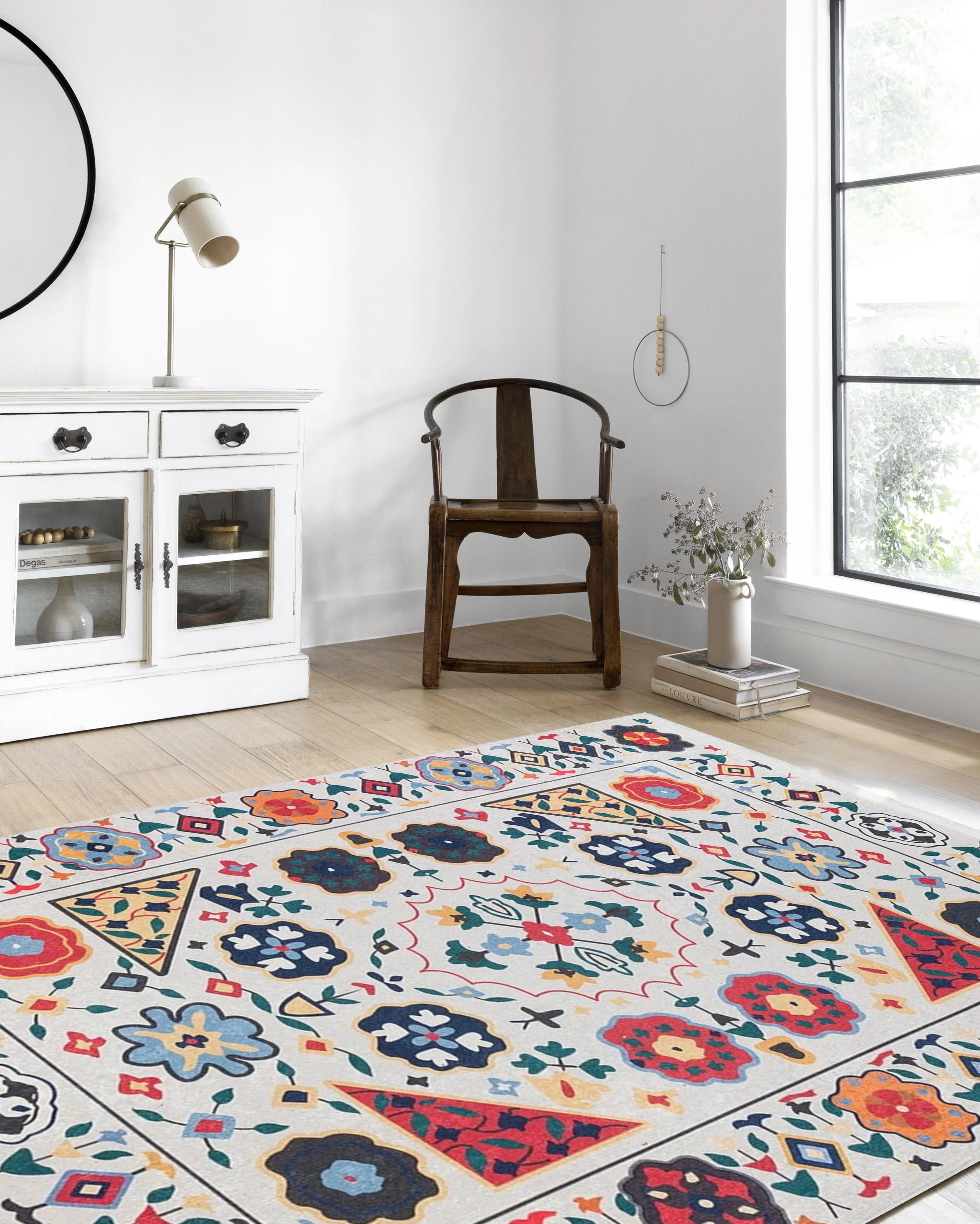 Krem Çok Renkli Çiçek Desenli Etnik Kilim Halı