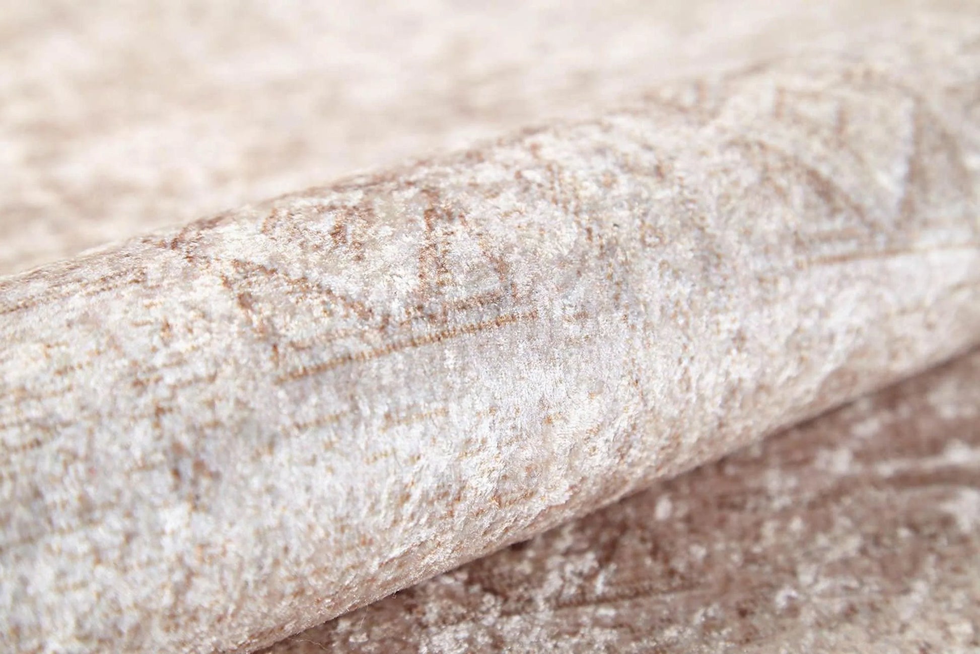 Soluk Bej Geometrik Desenli Halı