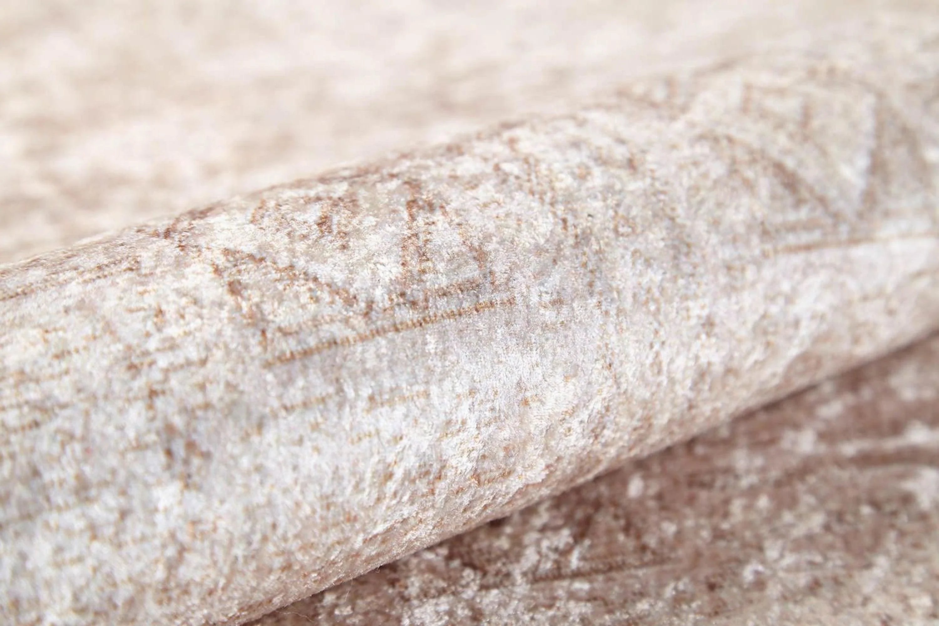 Soluk Bej Geometrik Desenli Halı