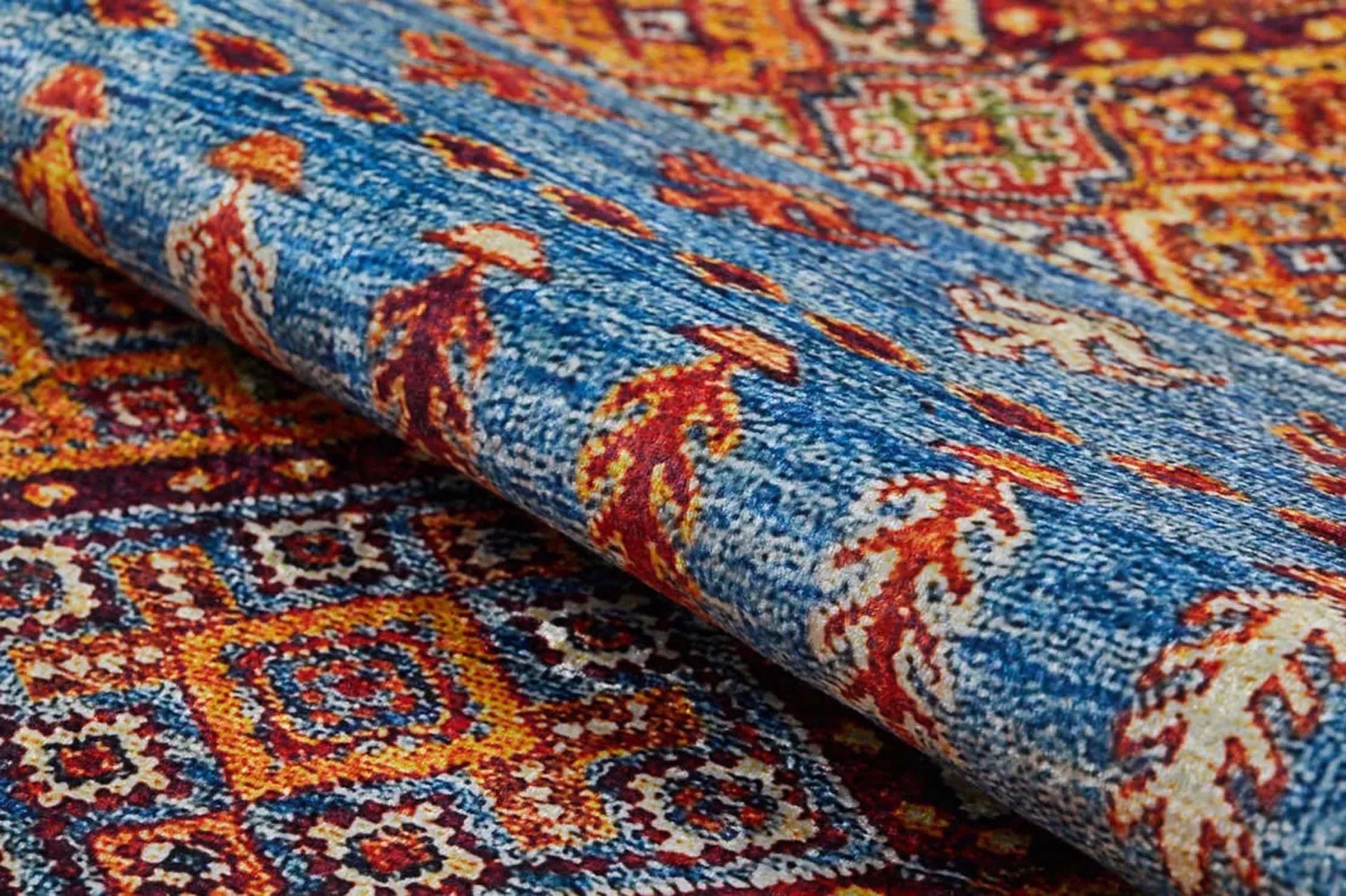 Turuncu Mavi Geometrik Desenli Anadolu Kilim Halı
