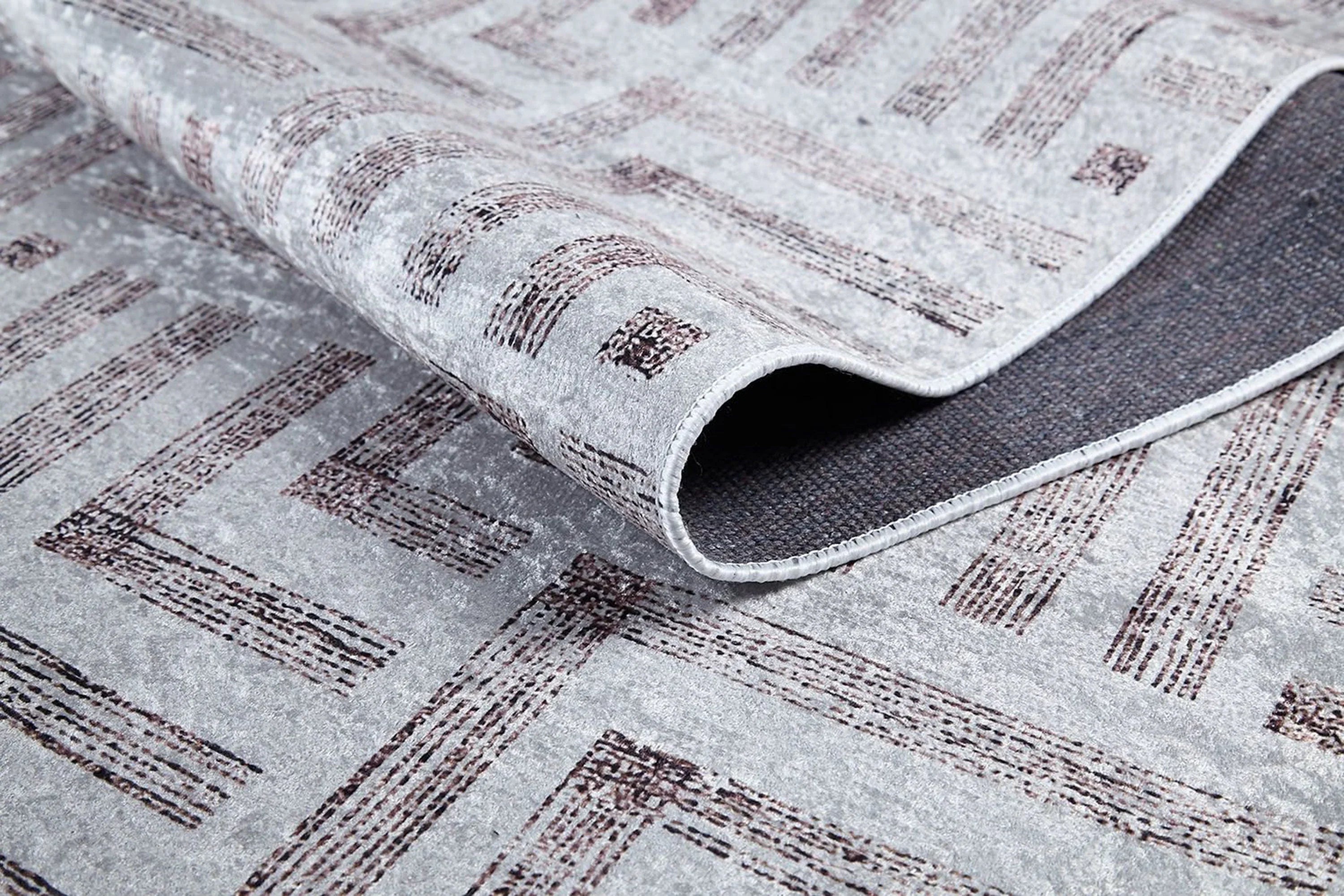 Geometrik Desenli Bej Kahverengi - Siyah Beyaz Modern Halı