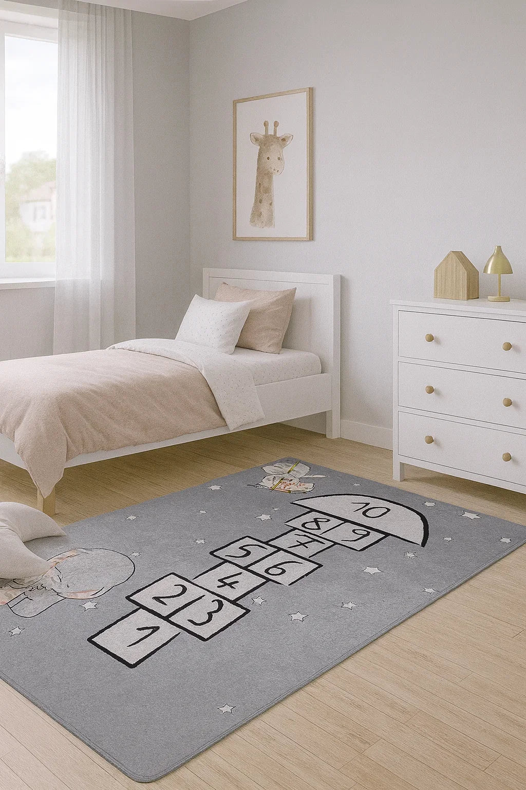 Gri Seksek Desenli Fil ve Tavşan Figürlü Çocuk Halısı