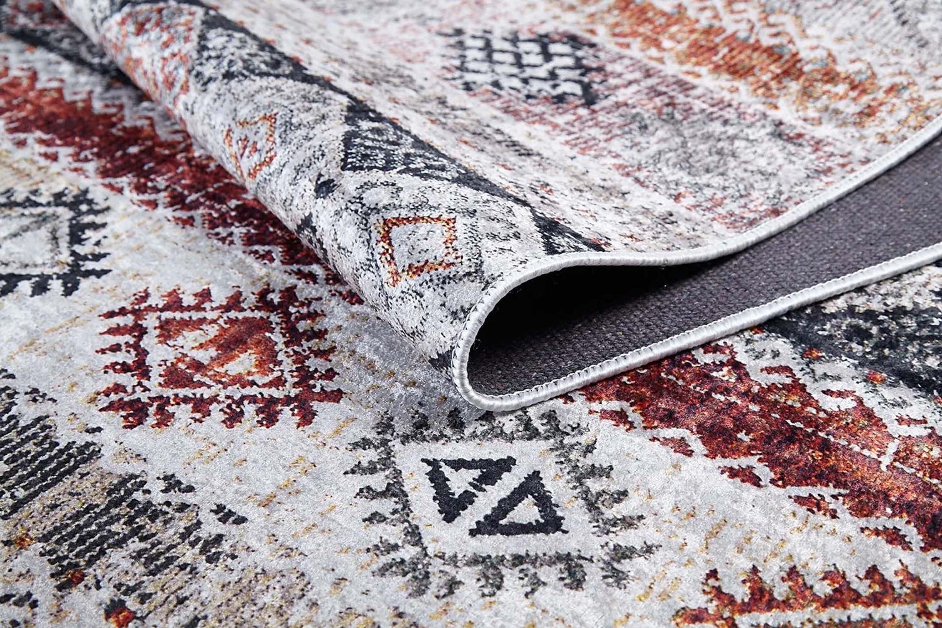 Etnik Desenli Bej Anadolu Halı