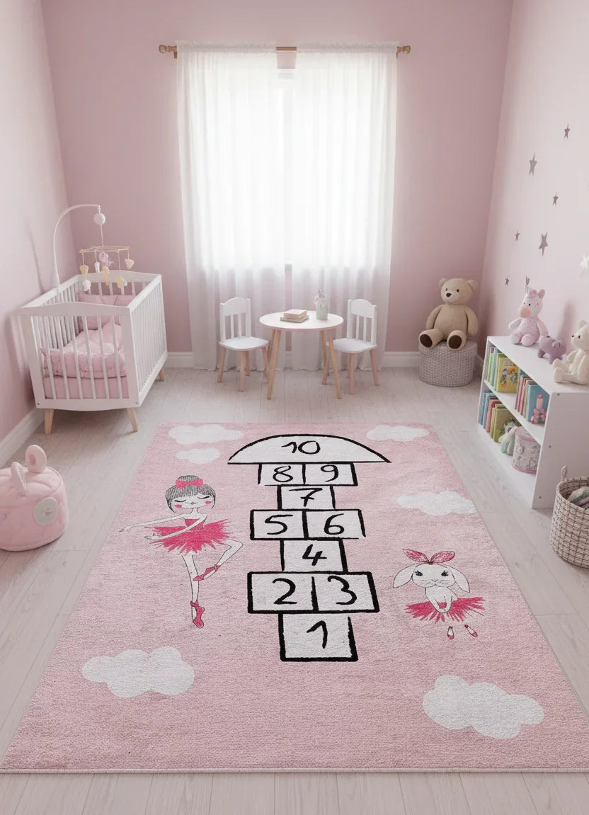 Pembe Seksek ve Balerin Desenli Yıkanabilir Çocuk Halısı