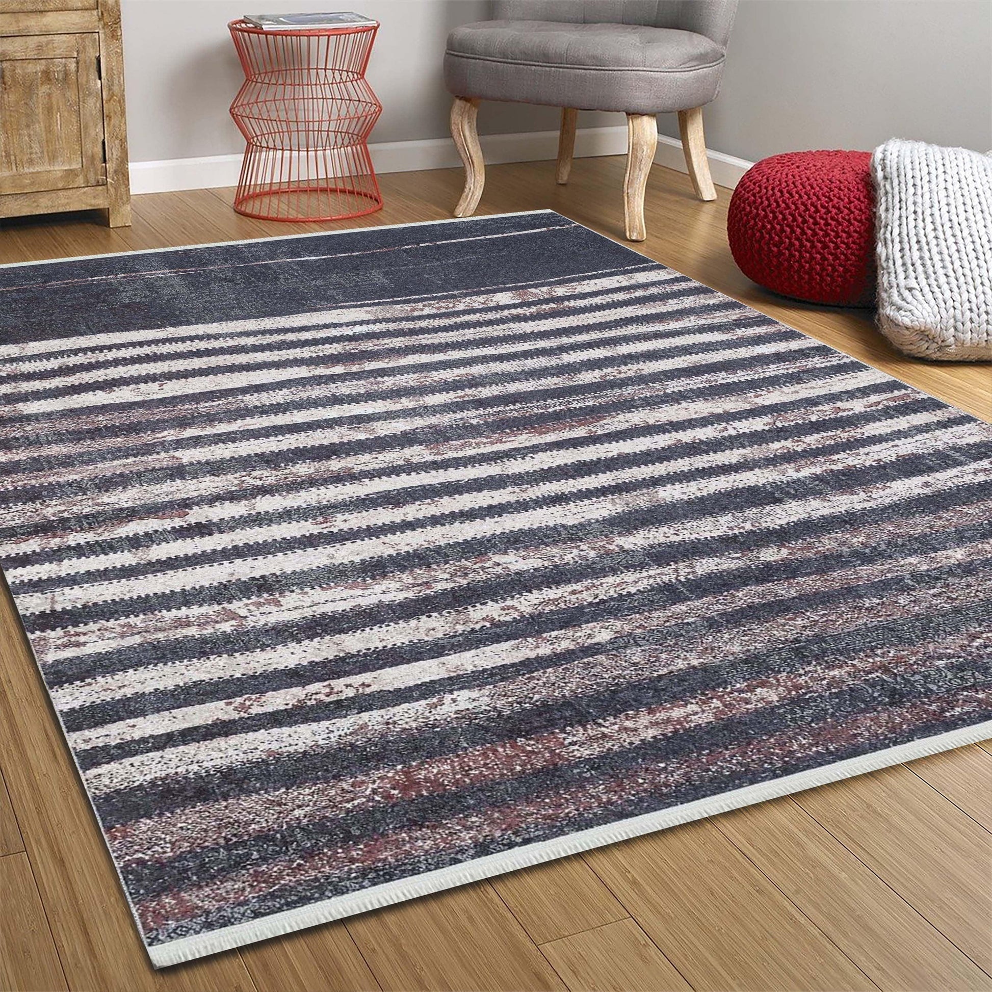 Eskitme Tarzı Siyah Bej Çizgili Halı