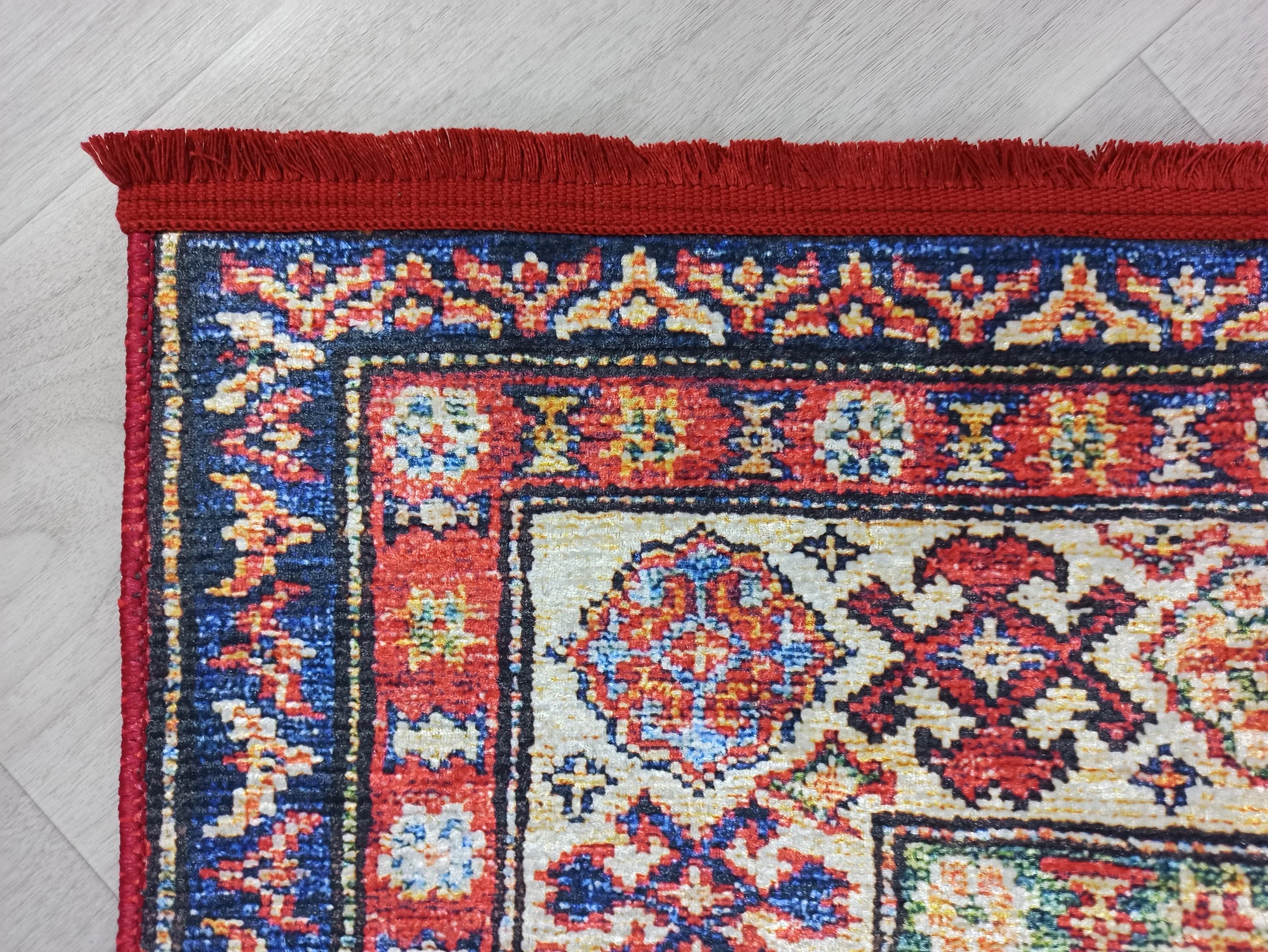 Kırmızı Bej Anadolu Kilim Halı