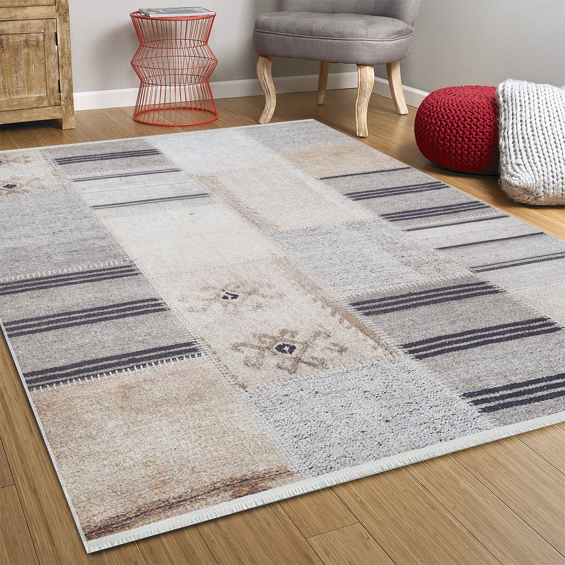 Geometrik Desenli Vintage Bej Siyah Kilim Halı - Pera Halı