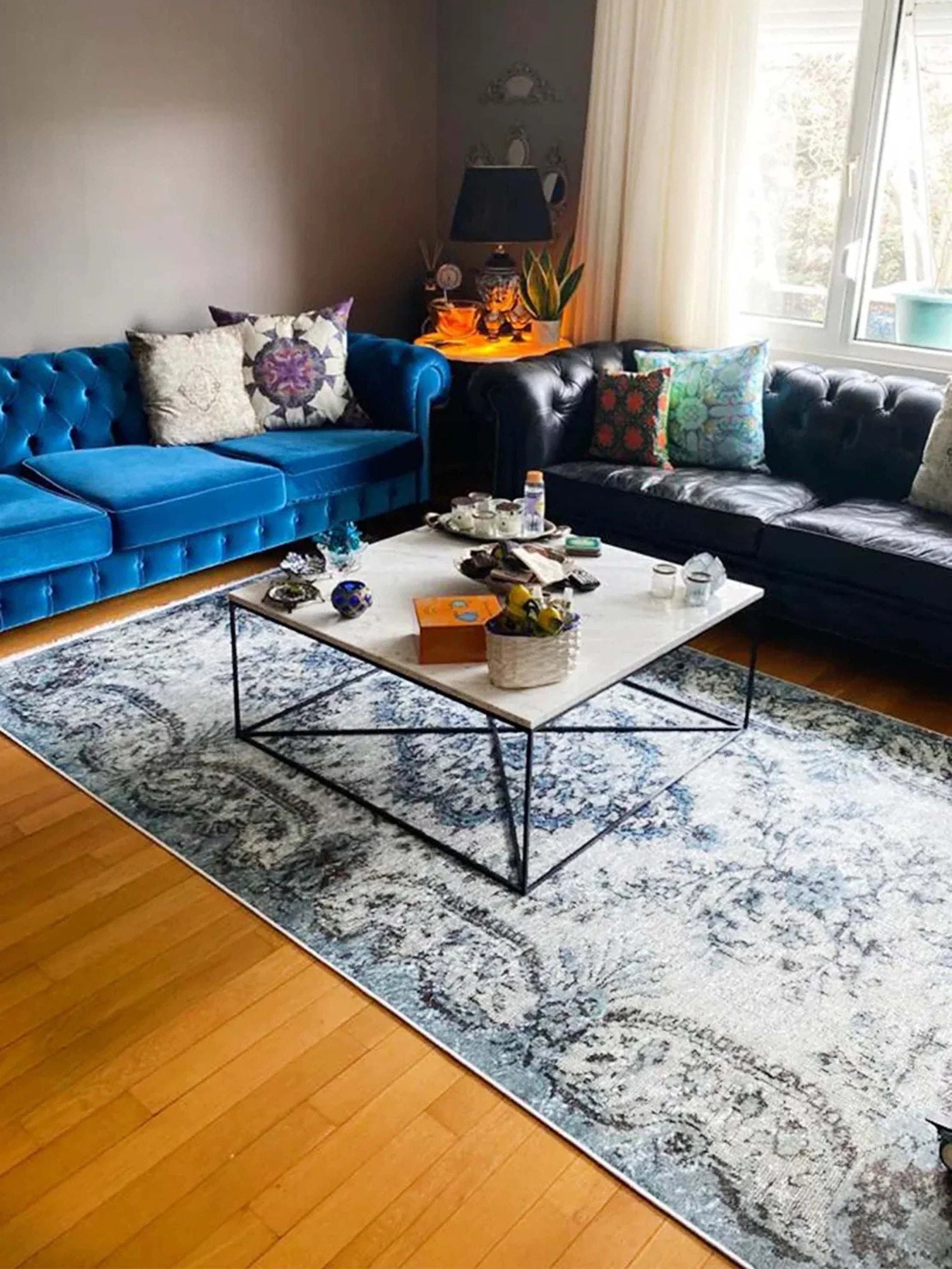 Eskitme Mavi Bej Geometrik Çiçek Desenli Halı