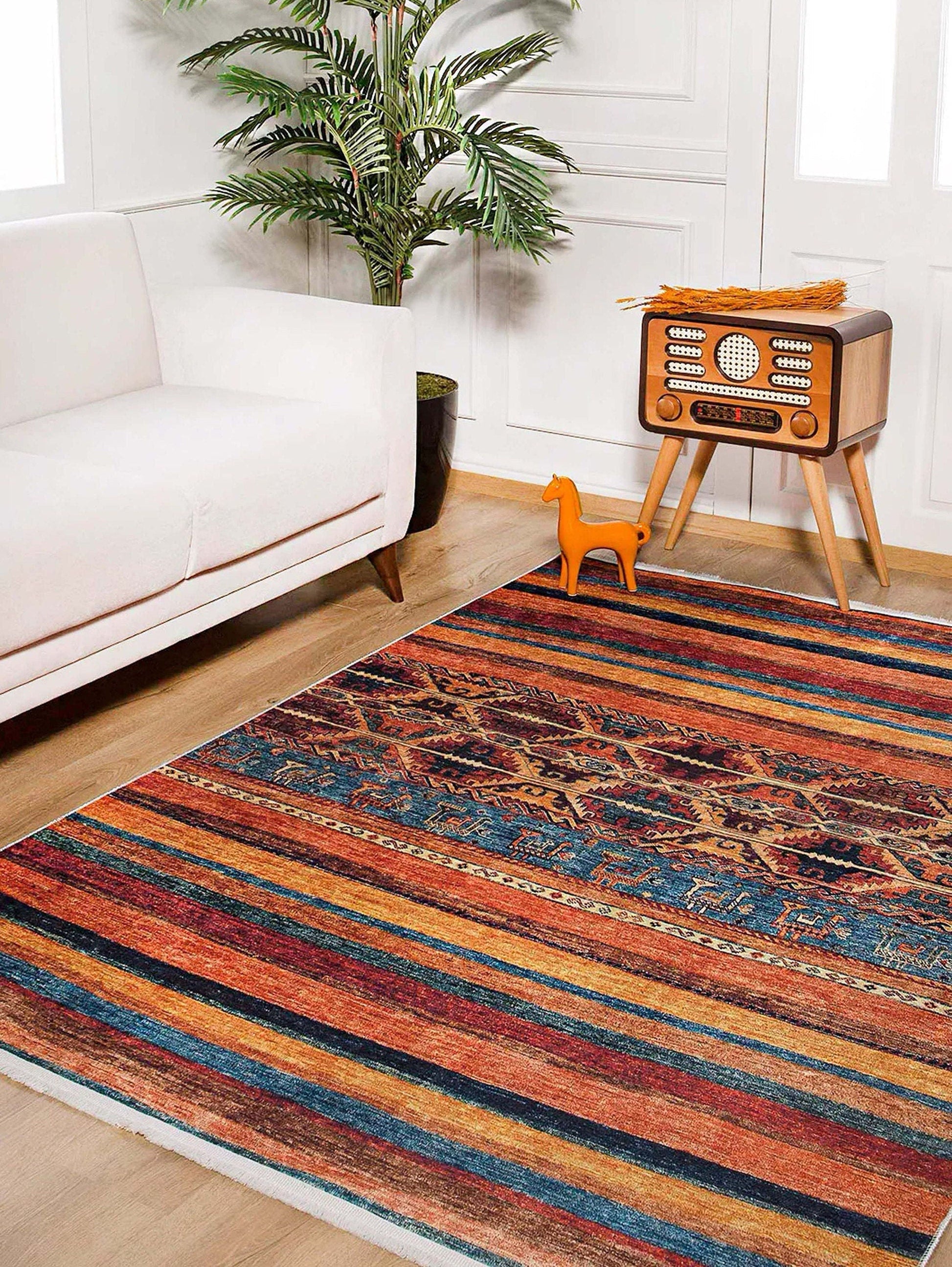 Turuncu Çizgili Desenli Kilim Halı - Pera Halı