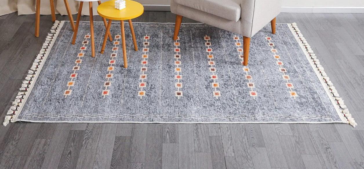 Gri Renkli Kare Desenli Modern Kilim Halı