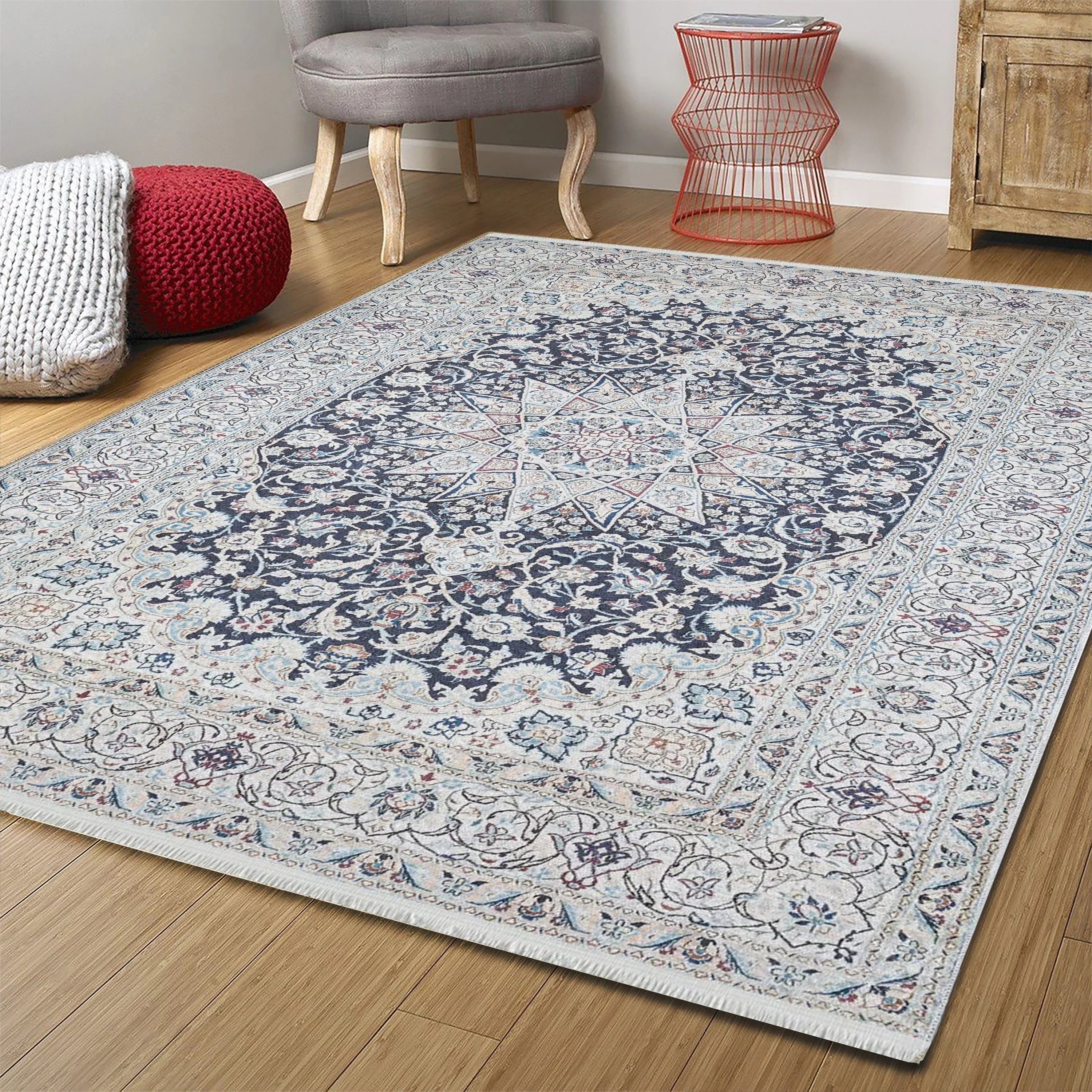 Eşsiz Antik Desenli Beyaz Lacivert Kilim Halı