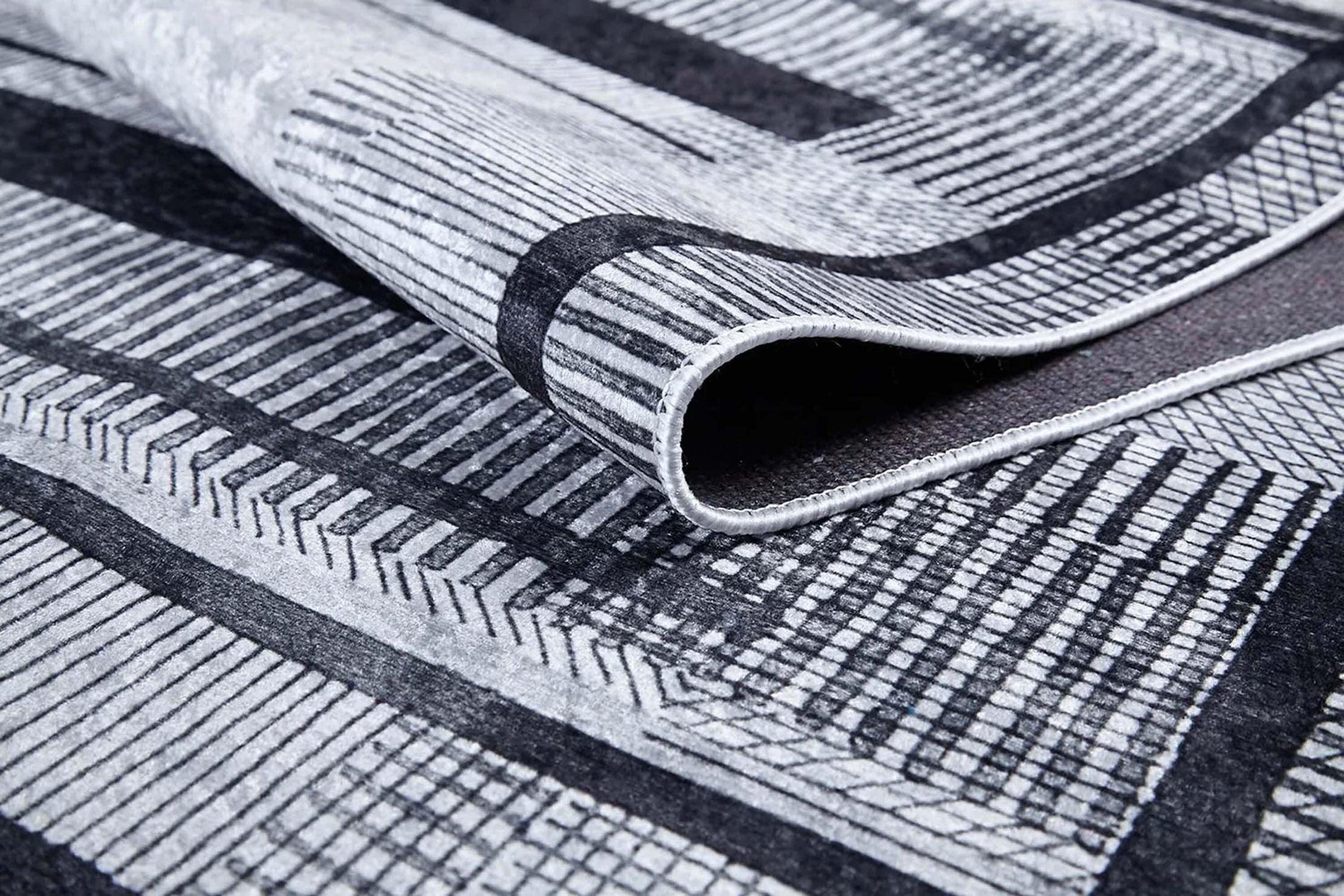 Bej Gri Çizgili Bordürlü Halı