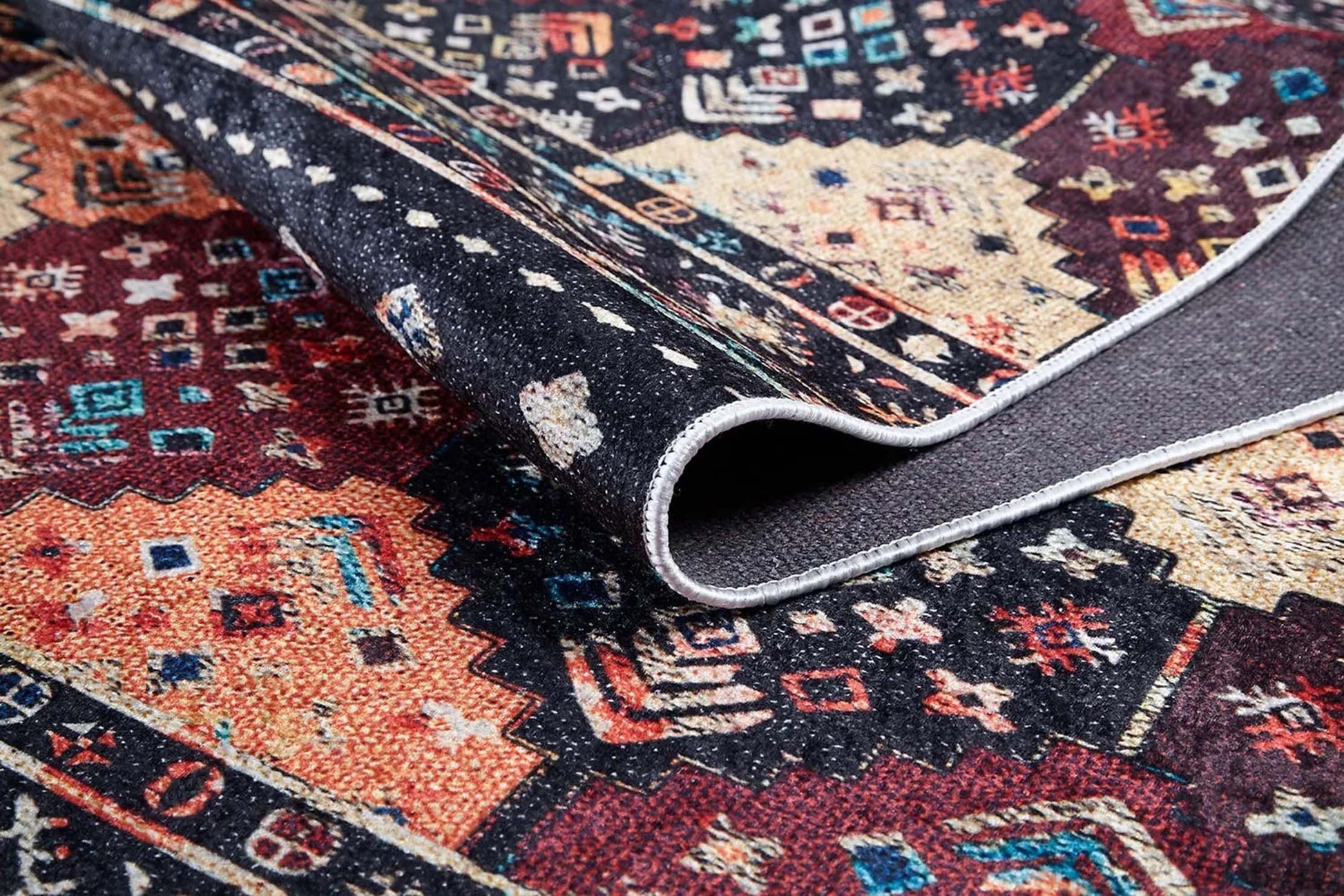 Geometrik Desenli Bohem Siyah Halı - Pera Halı