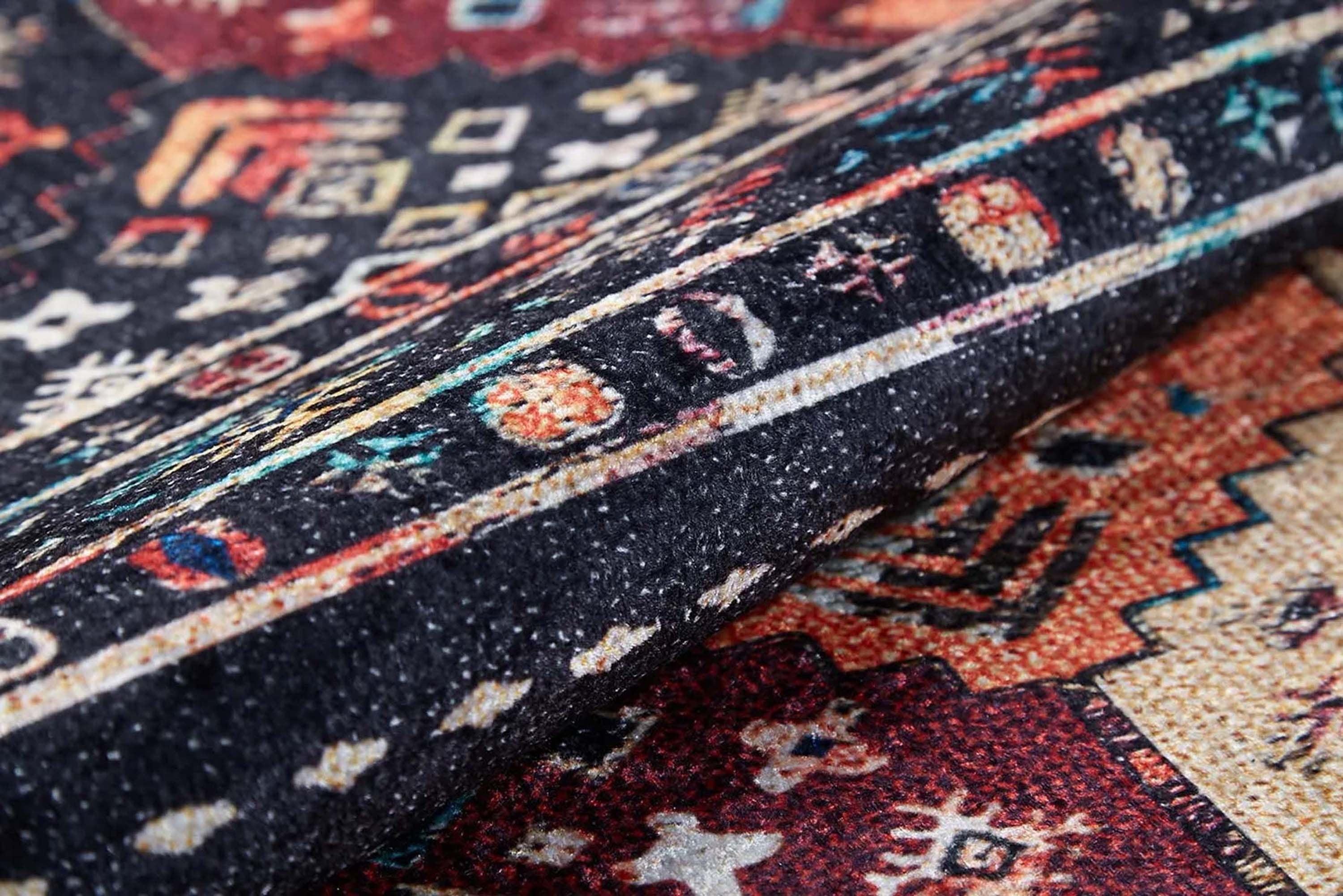 Geometrik Desenli Bohem Siyah Halı