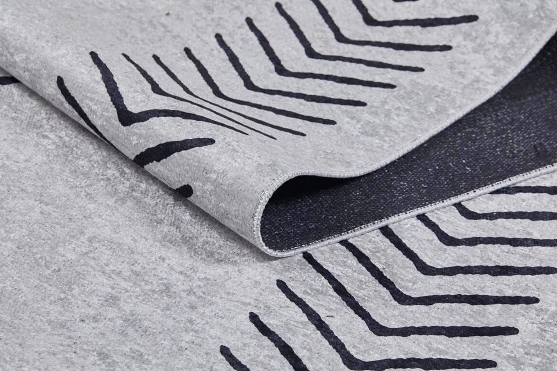 Fas Tarzı Beyaz Siyah Bohem Halı