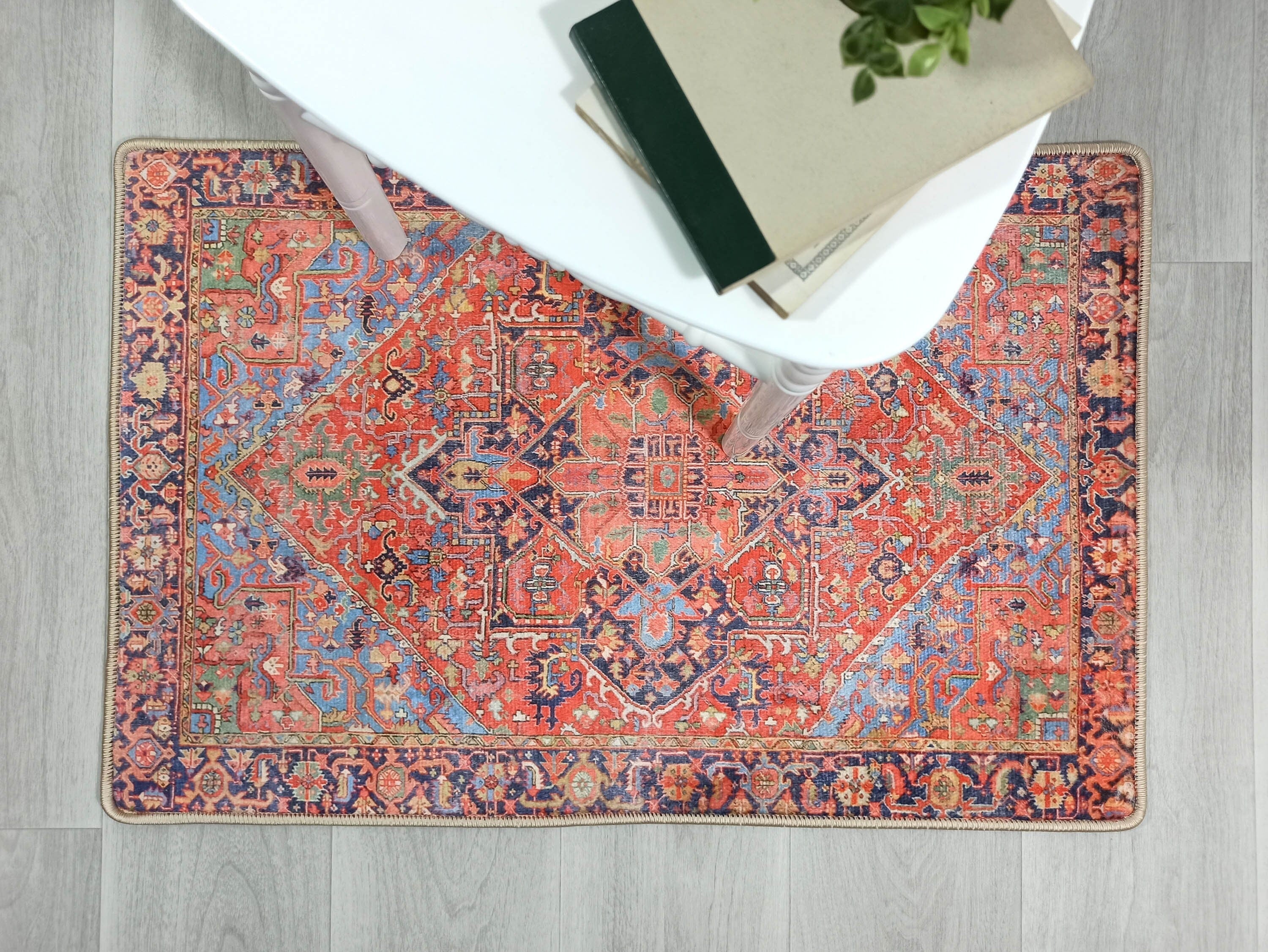 Kırmızı ve Lacivert Mavi Renkli Vintage Halısı - Pera Halı