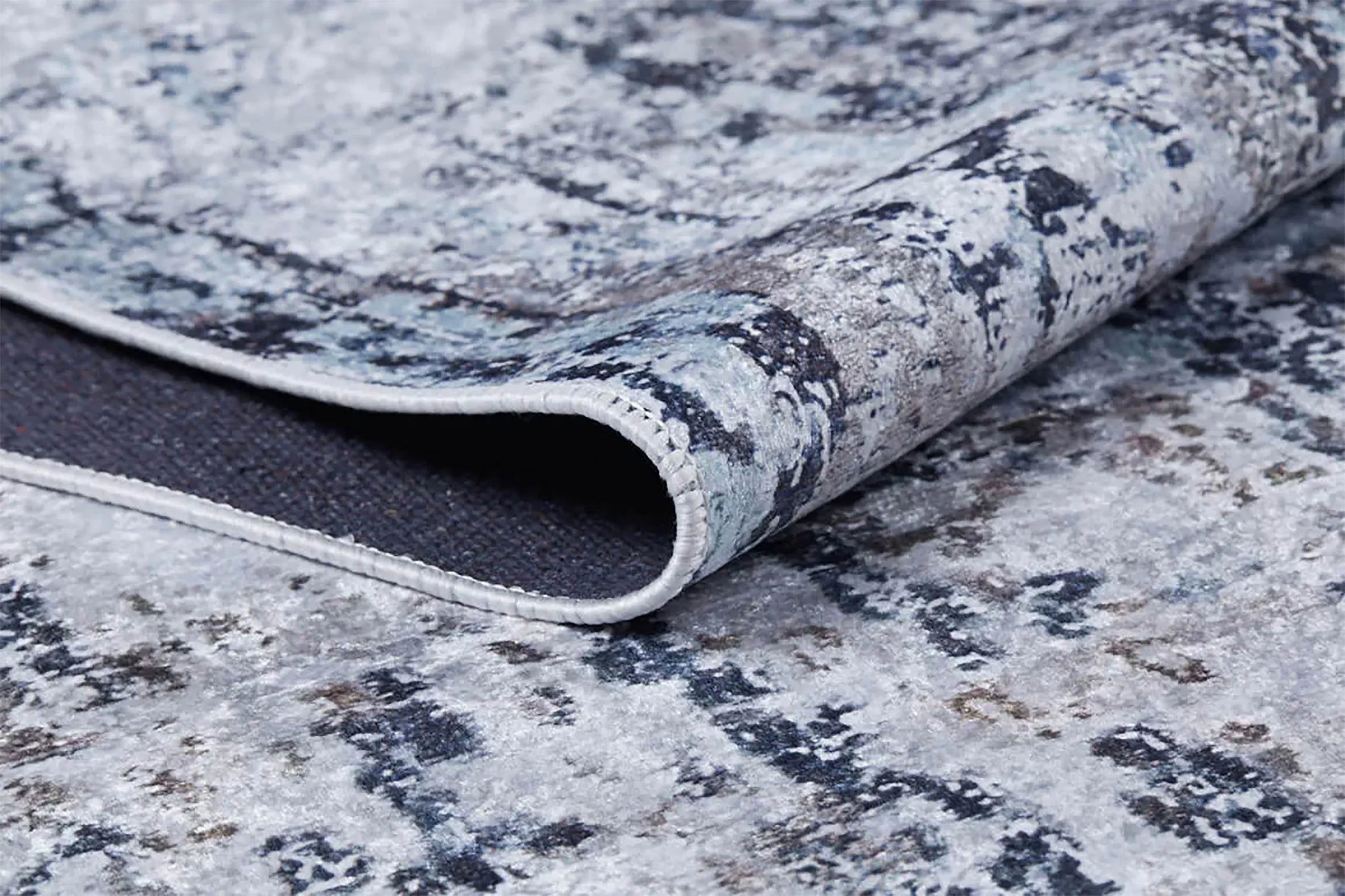 Beyaz ve Bej Zemin Üzerine Lacivert ve Kahve Modern Soyut Sanat Halısı