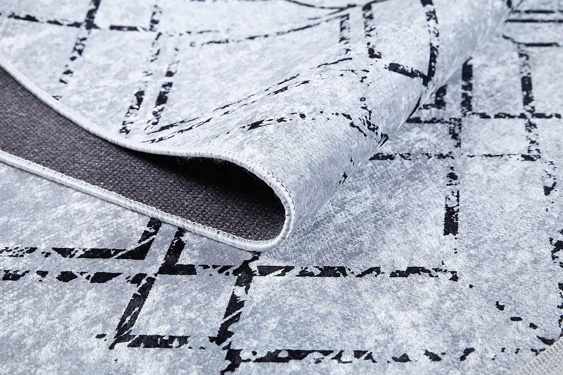 Açık Gri Geometrik Antika Halı