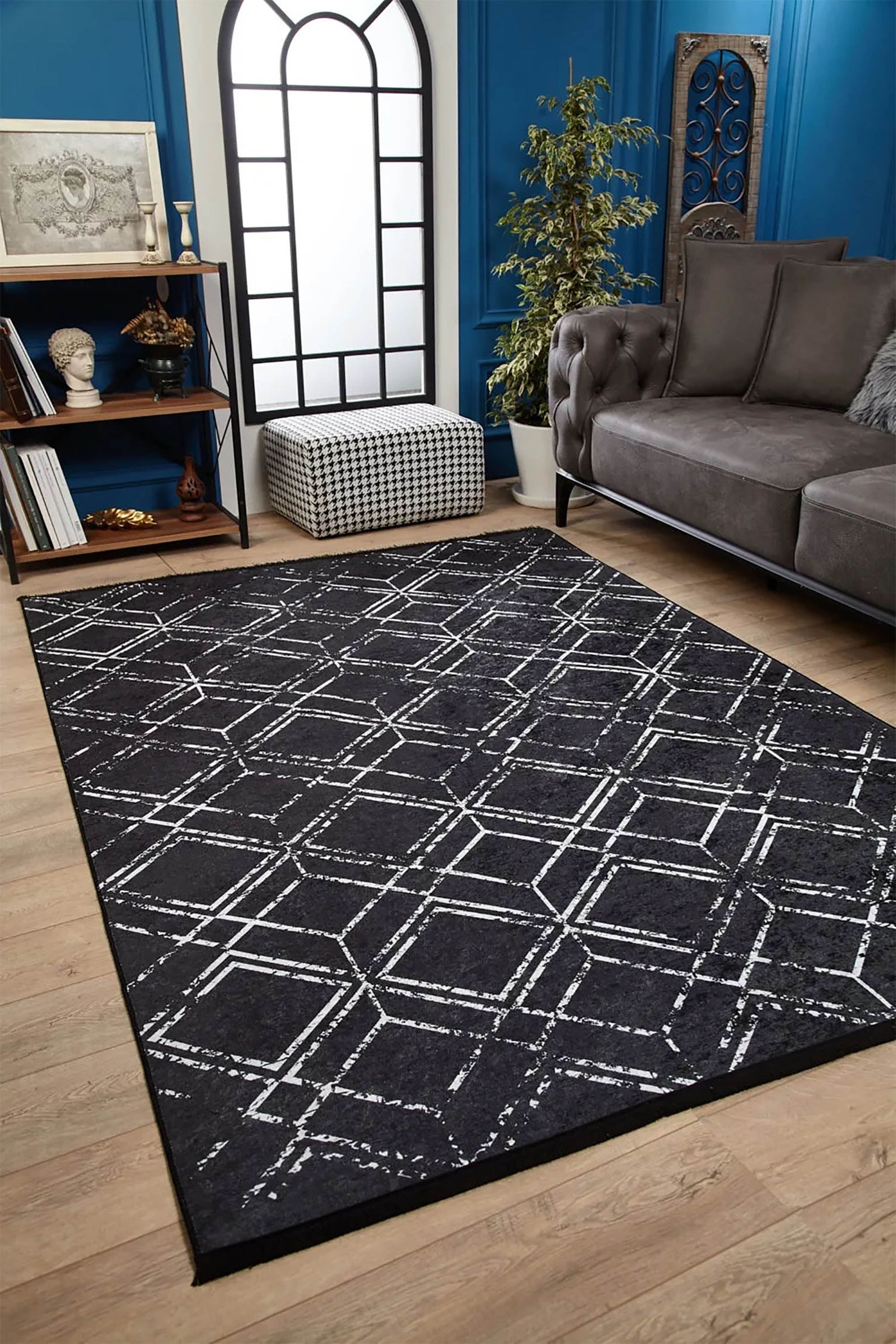 Siyah Gri Geometrik Antika Halı - Pera Halı