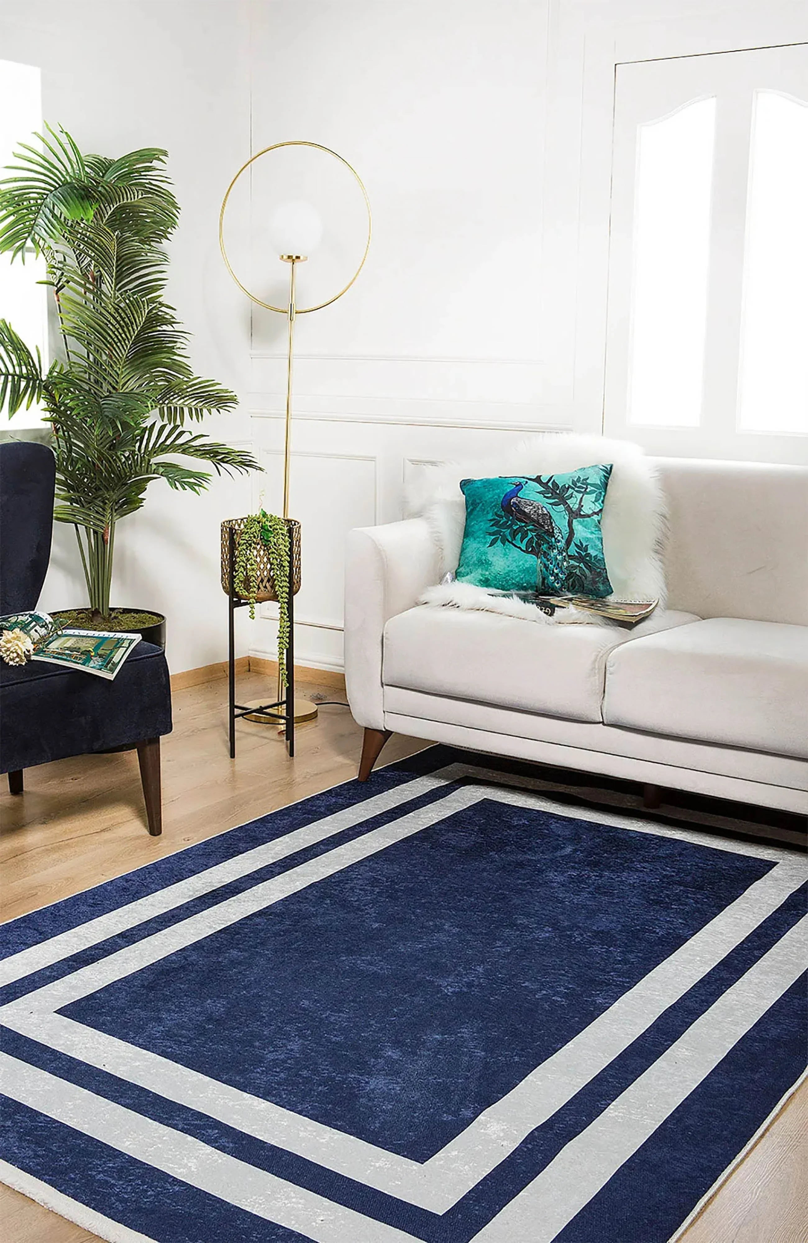 Mavi Geometrik Desenli Lüks Bordürlü Halı