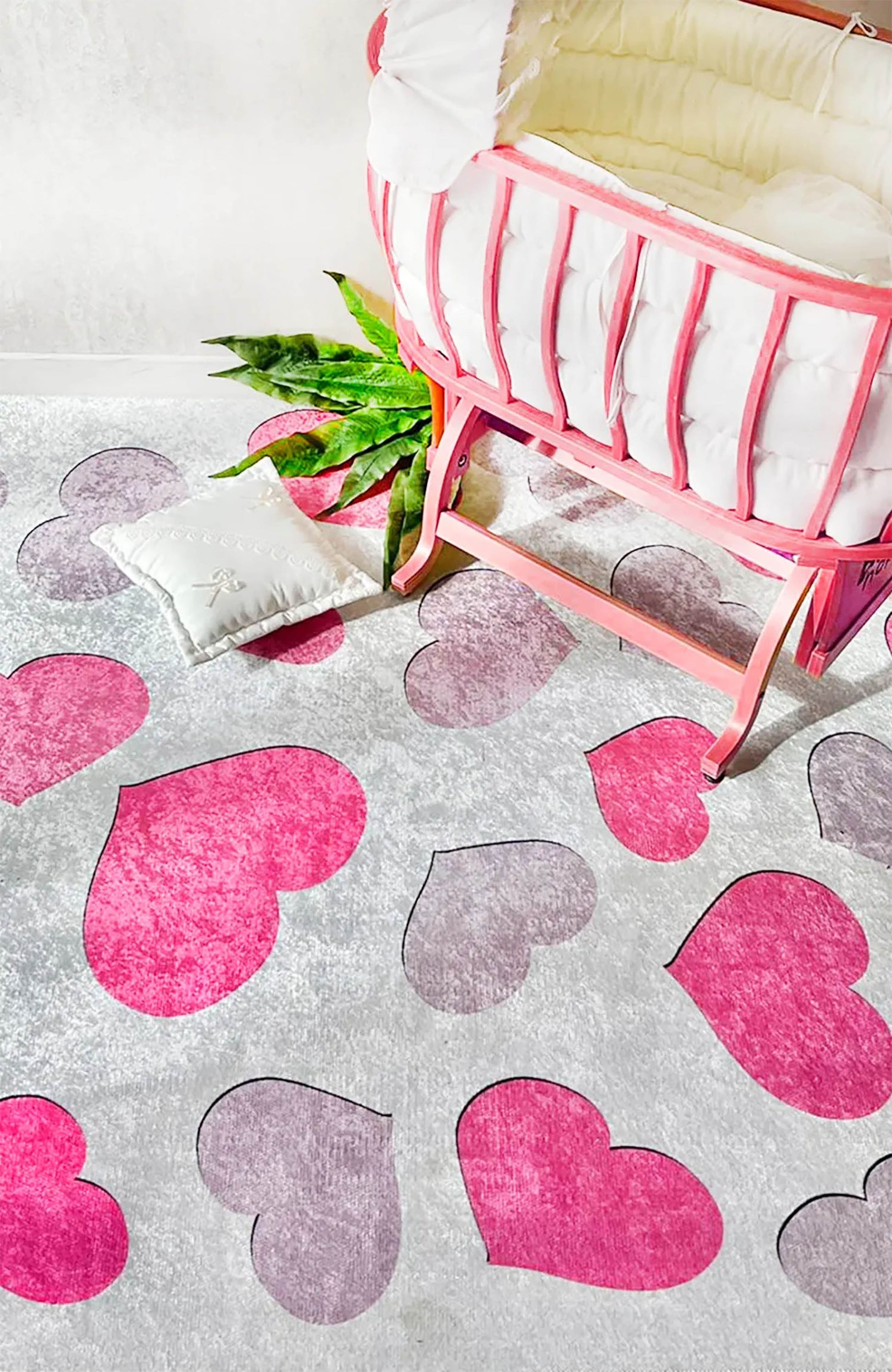 Kalp Desenli Pembe Çocuk Halısı - Pera Halı