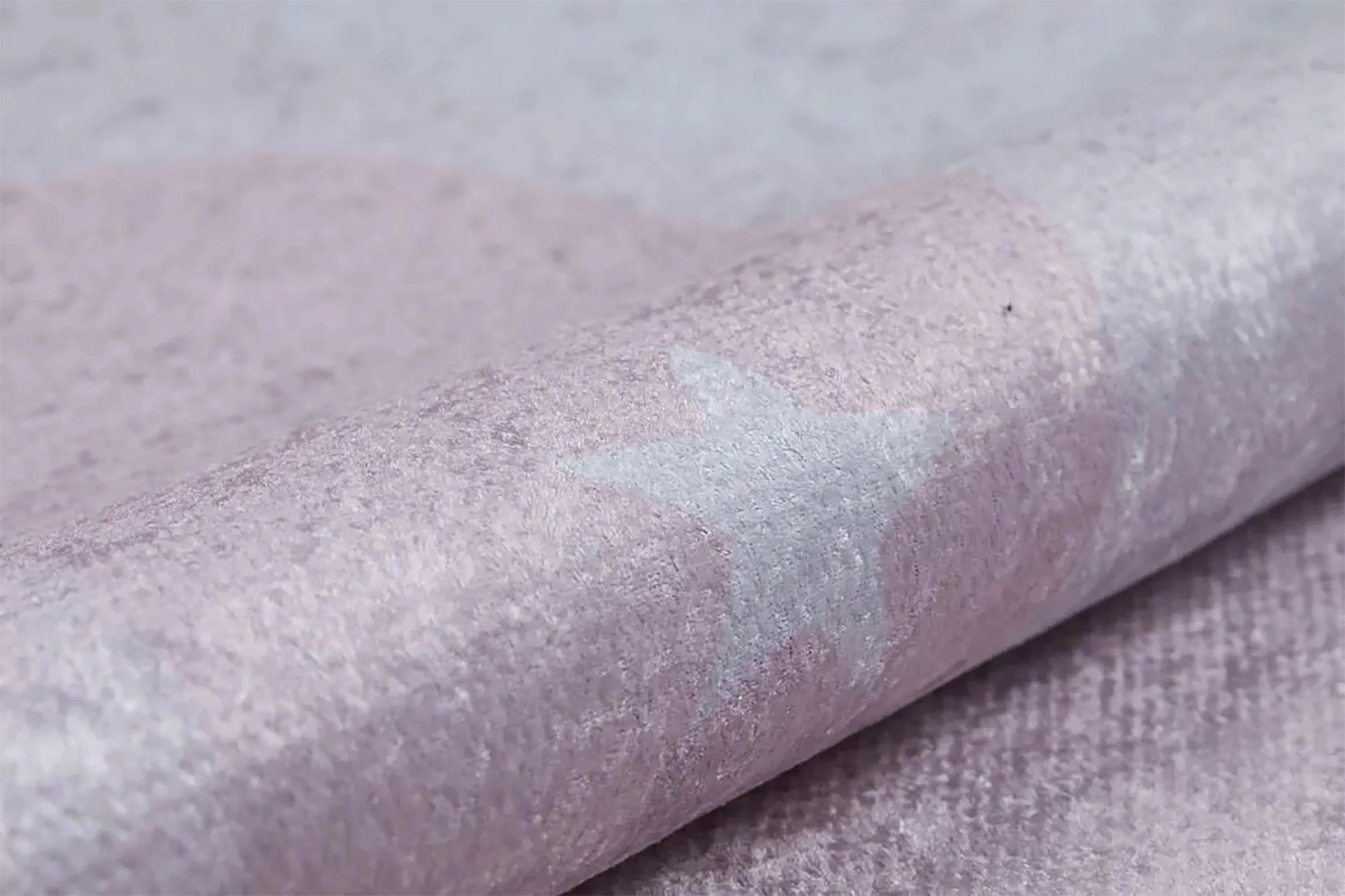 Pembe Kuğu Temalı Kalp Desenli Çocuk Halısı