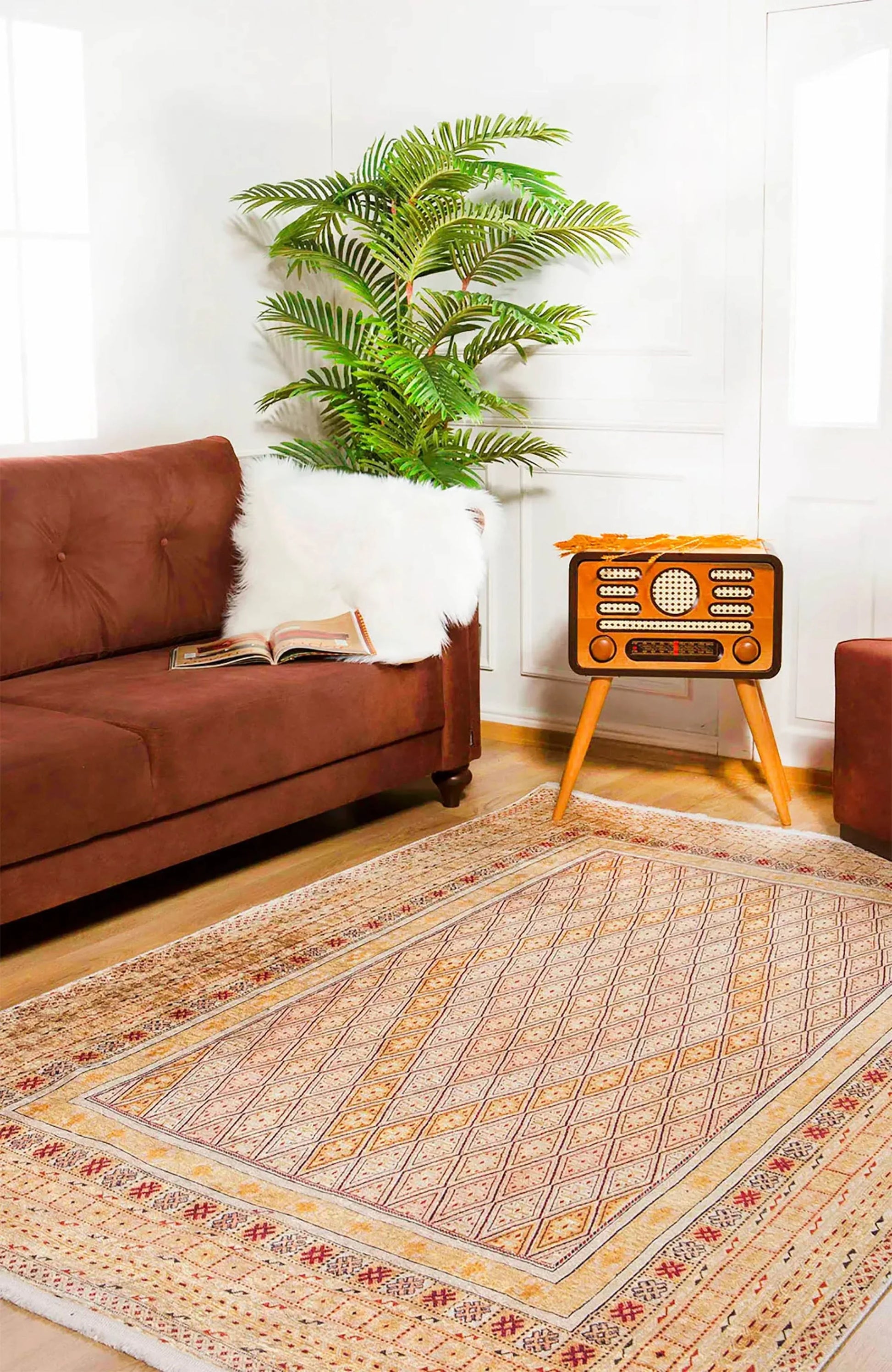 Geometrik Desenli Turuncu Sarı Kilim Halı