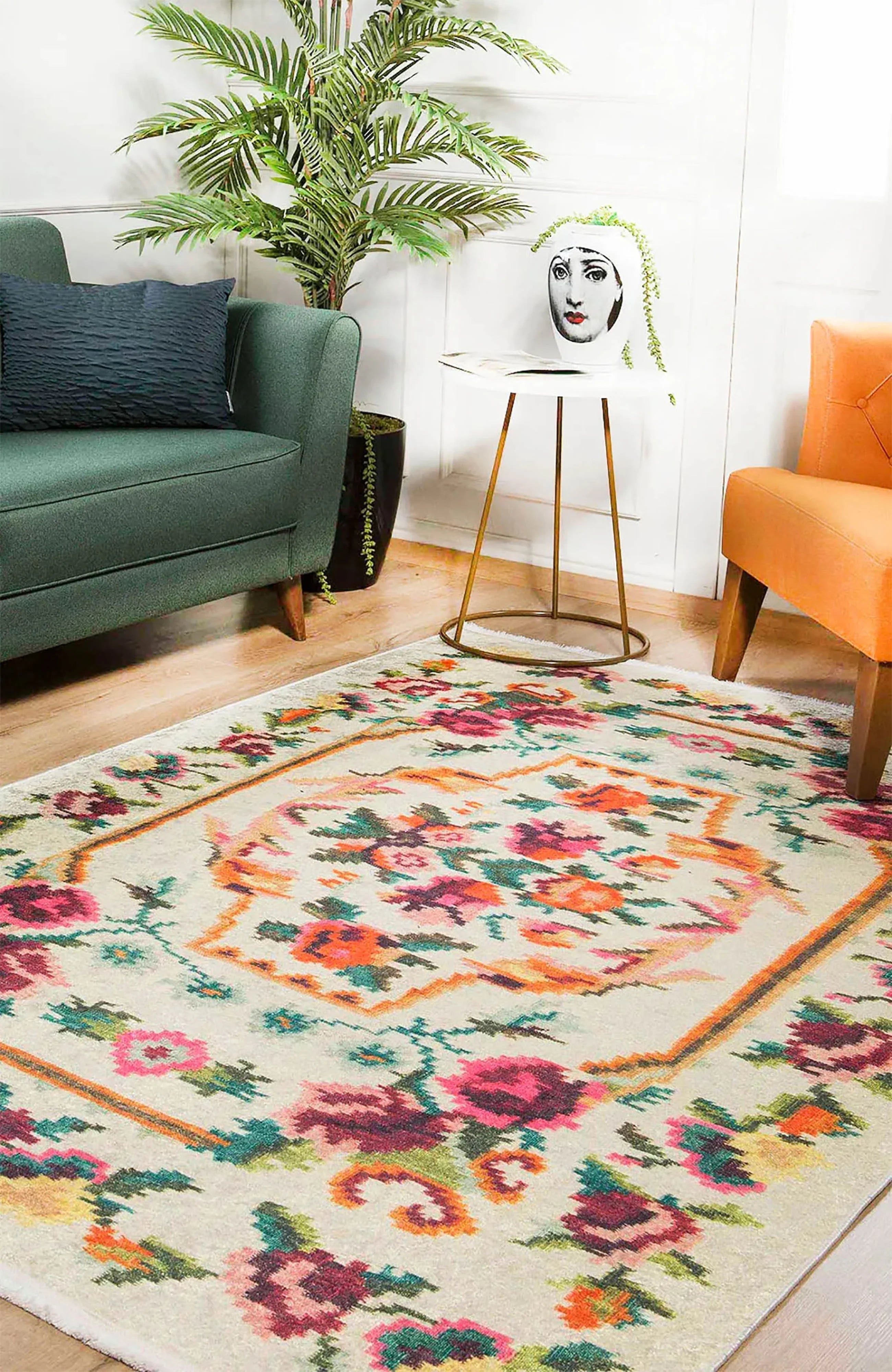 Canlı Çiçekli Beyaz Bohem Vintage Floral Halısı