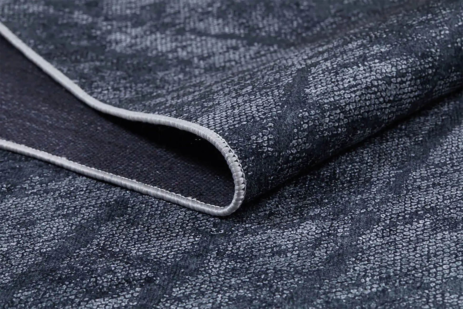 Antrasit Modern Eskitme Geometrik Çizgili Yıkanabilir Halı