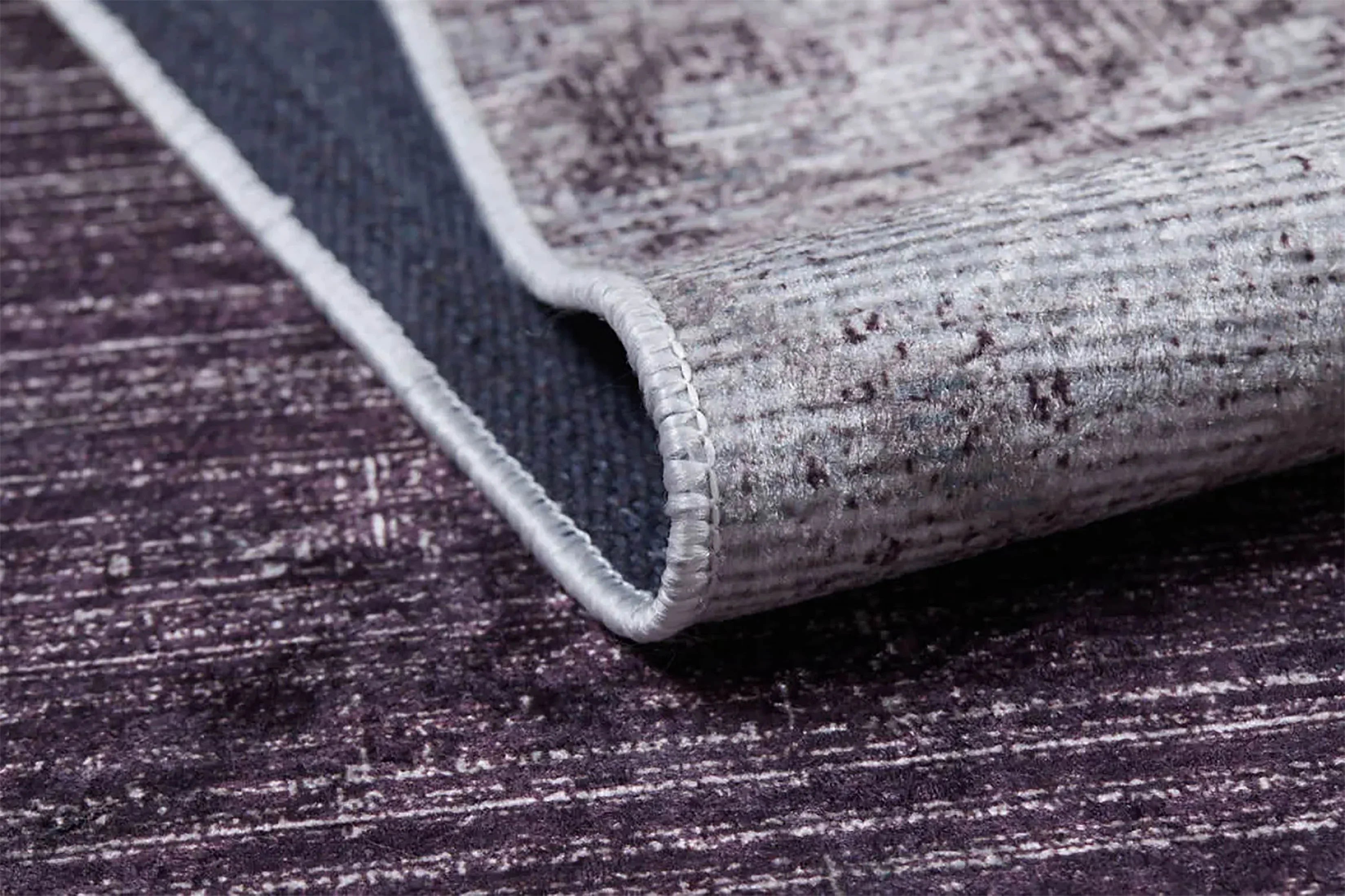 Koyu Bordo Baklava Desen Halı