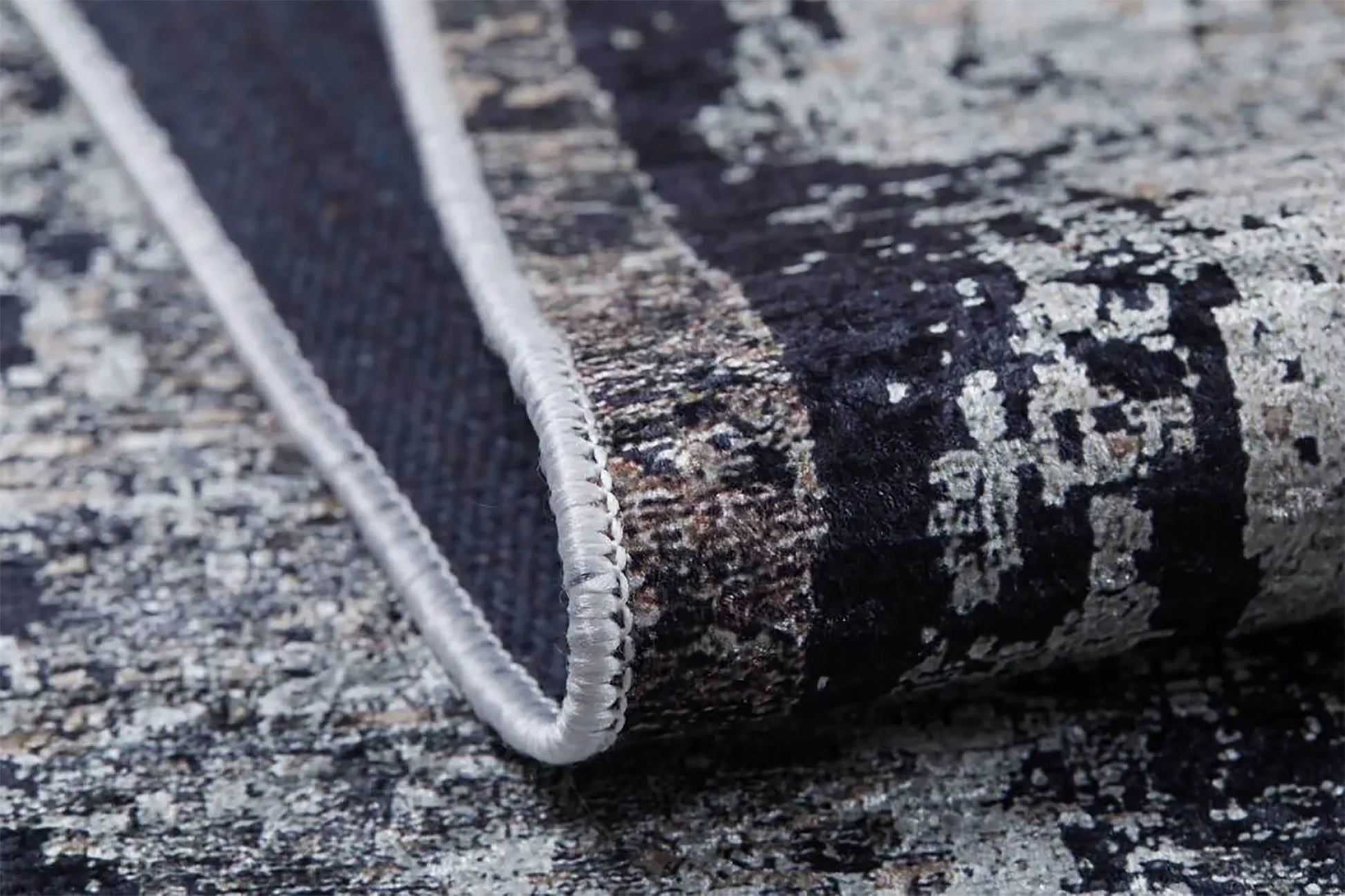 Antrasit Çizgili Koyu Gri Modern Halı