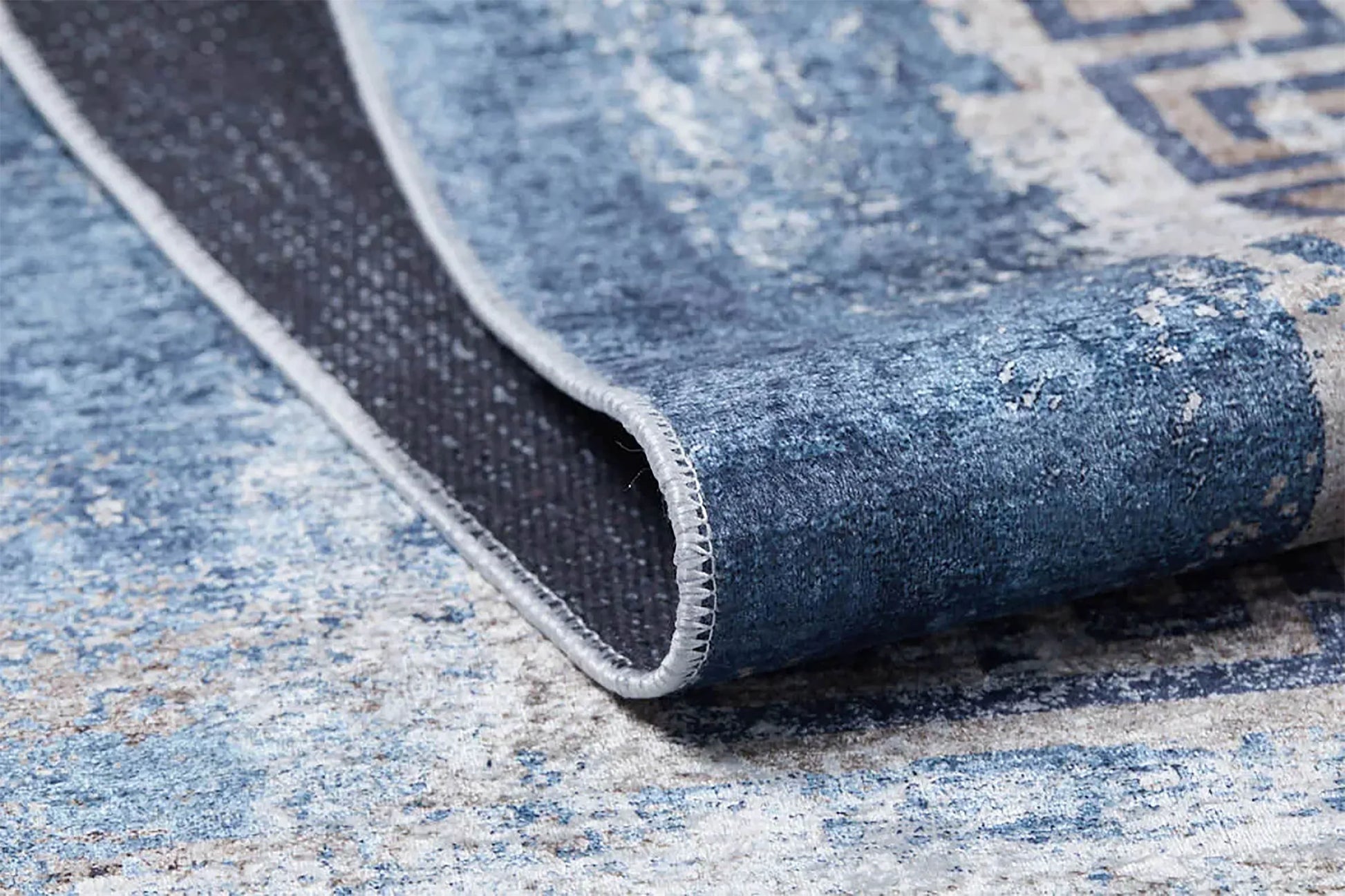 Mavi Yunan Anahtar Desenli Çerçeve Halı