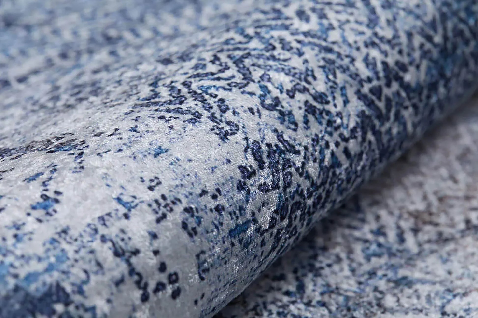 Mavi Gri Eskitme Çerçeveli Modern Halı