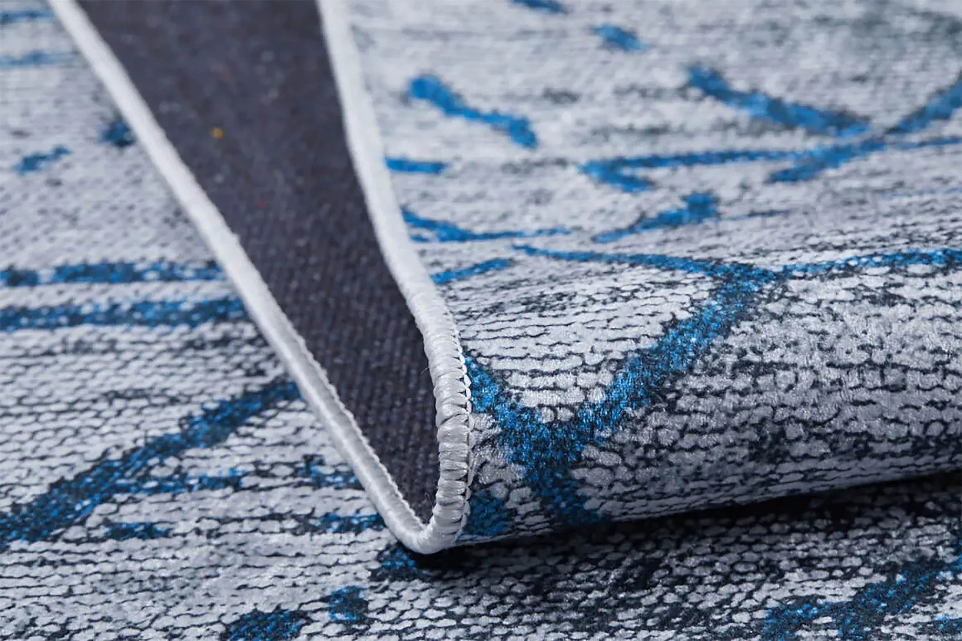 Mavi Gri Tonlu Çapraz Desenli Modern Halı