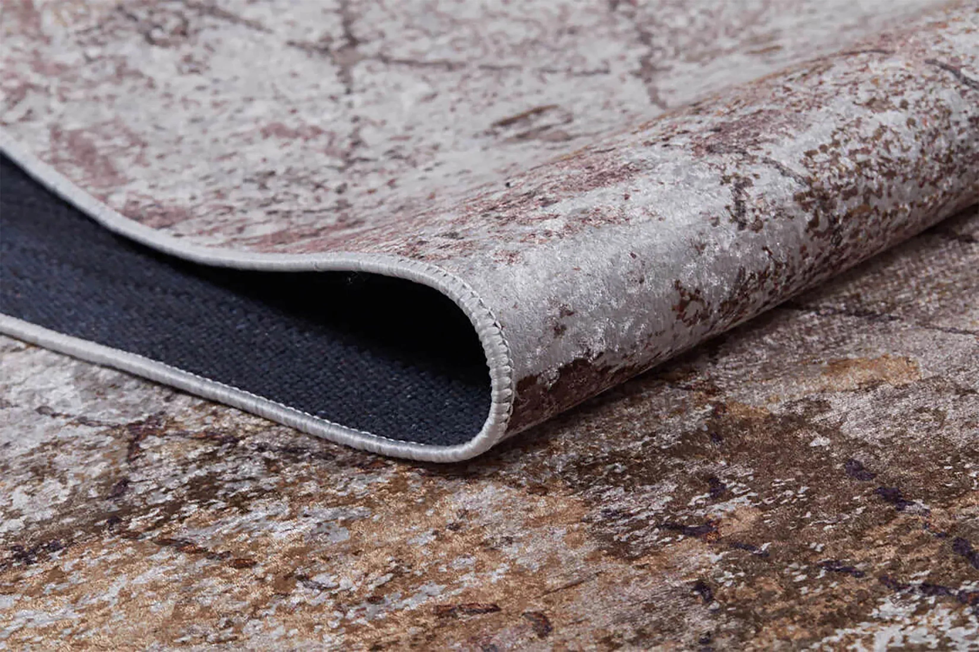 Açık Bej Kahverengi Eskitme Halı