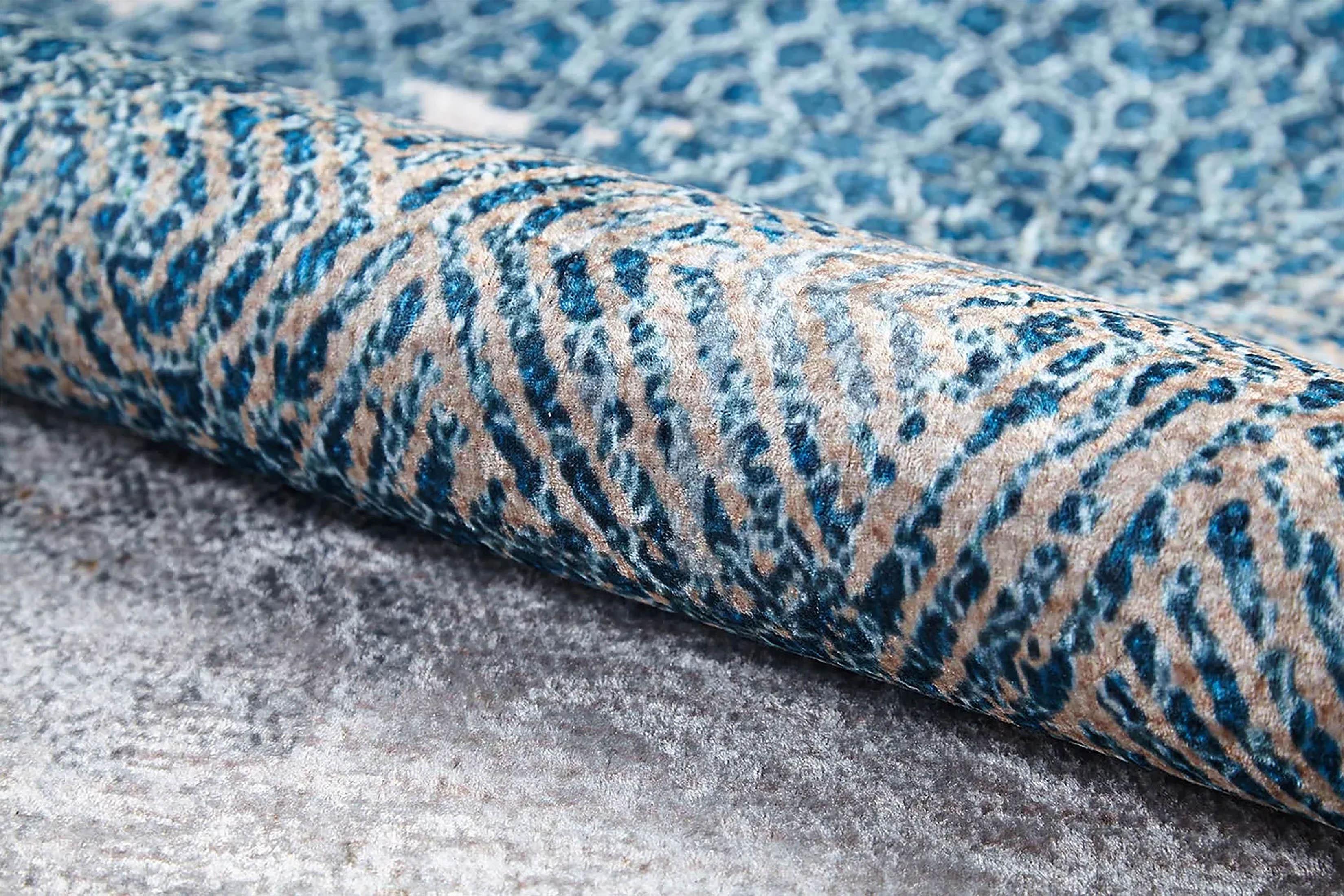 Mavi Eskitme Desenli Bordürlü Modern Yıkanabilir Halı