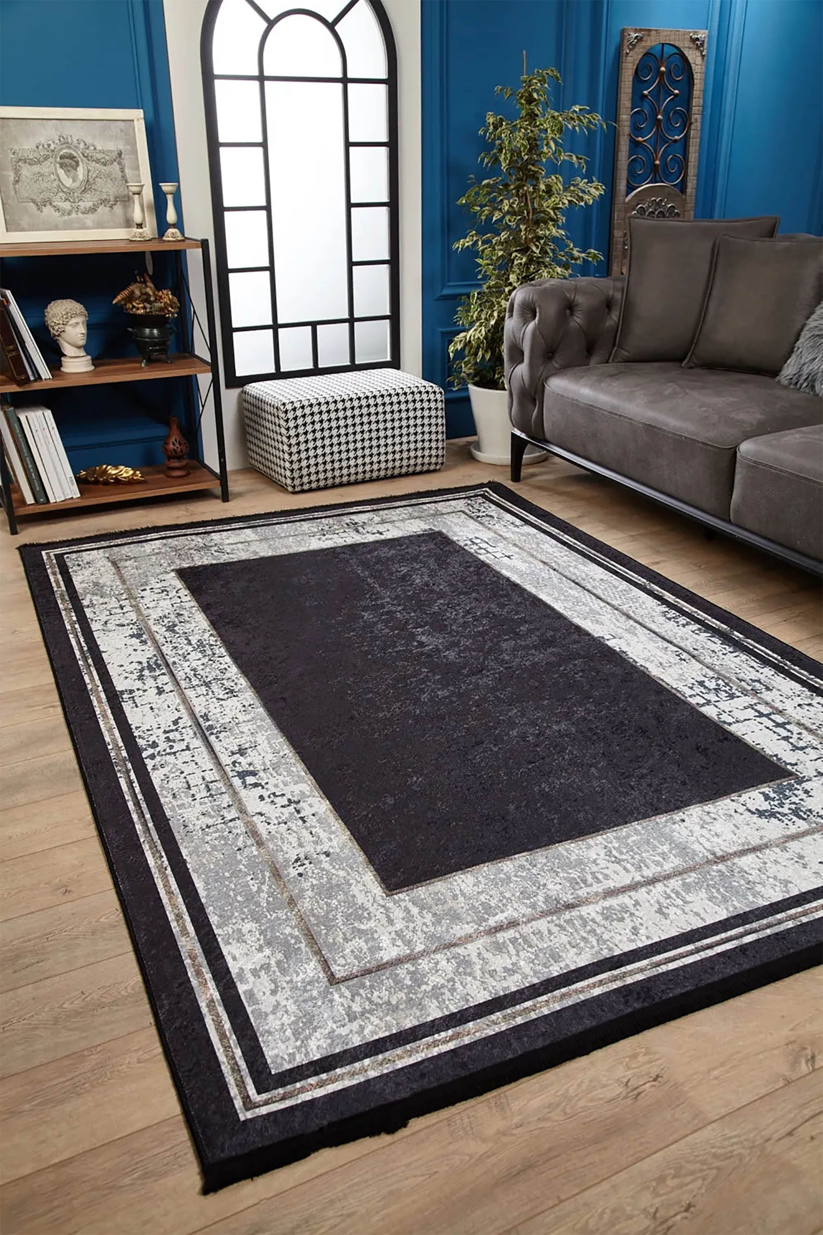 Koyu Füme Modern Çerçeveli Halı